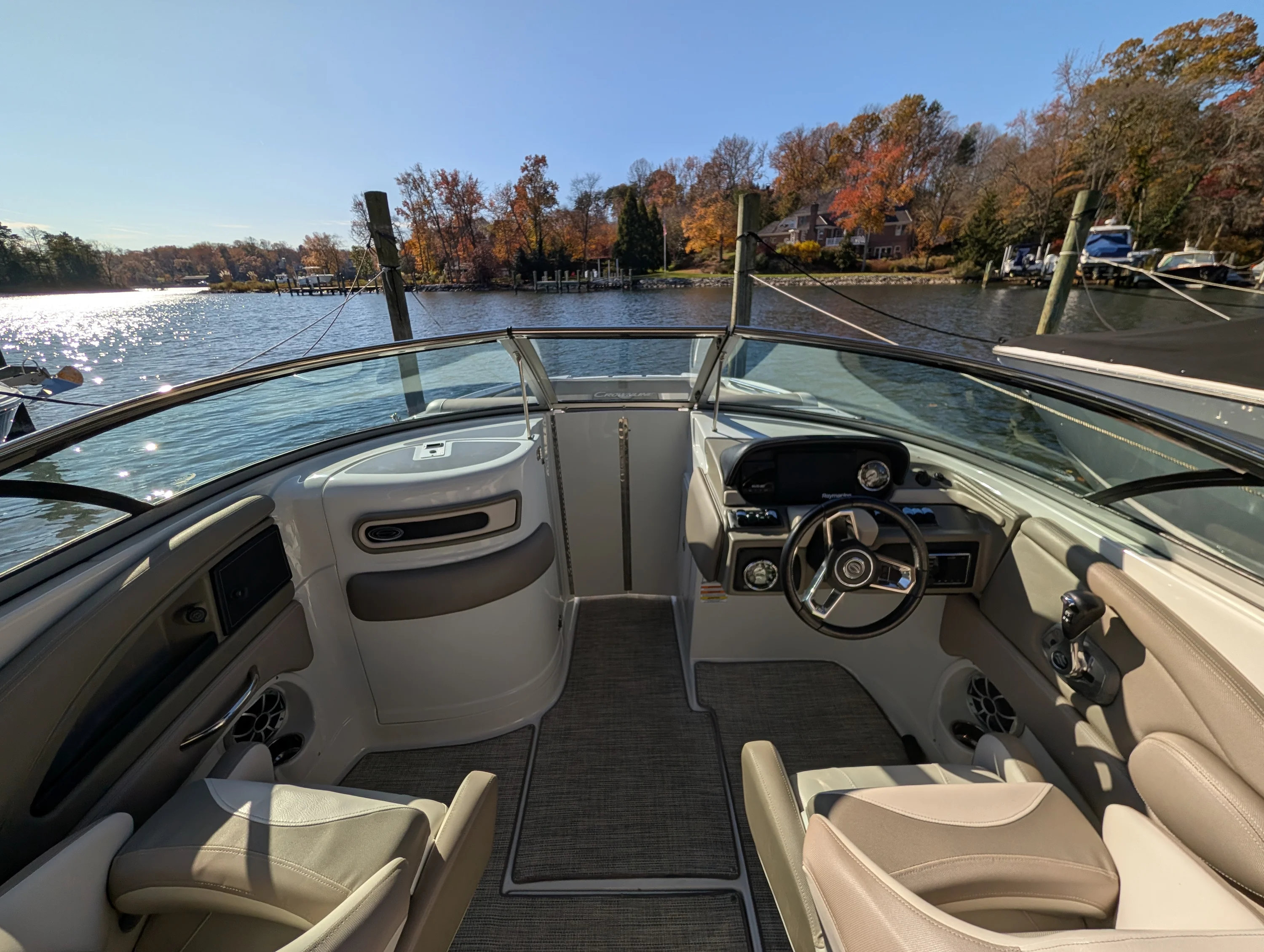 2019 Crownline 285 XS Image Thumbnail #8