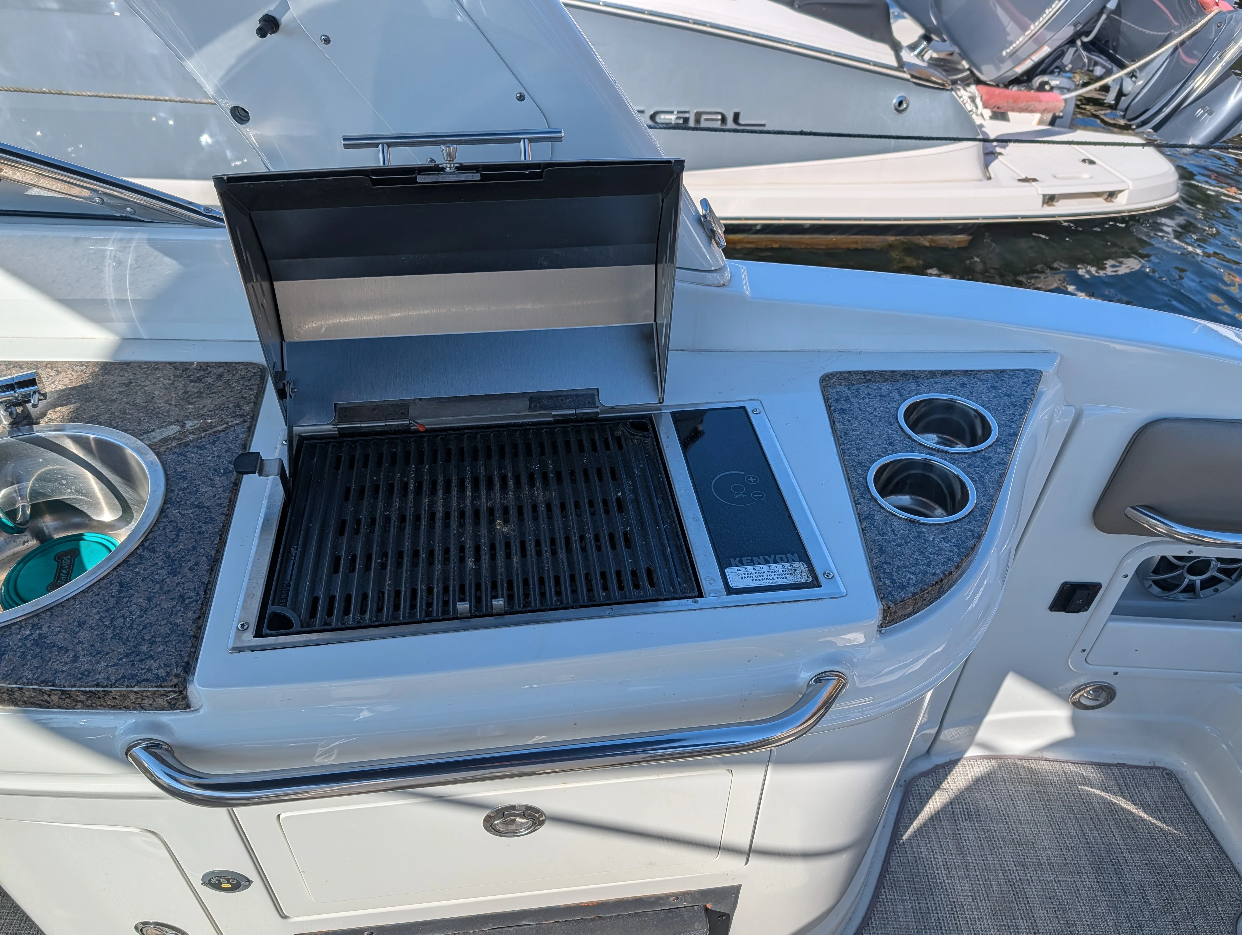2019 Crownline 285 XS Image Thumbnail #12