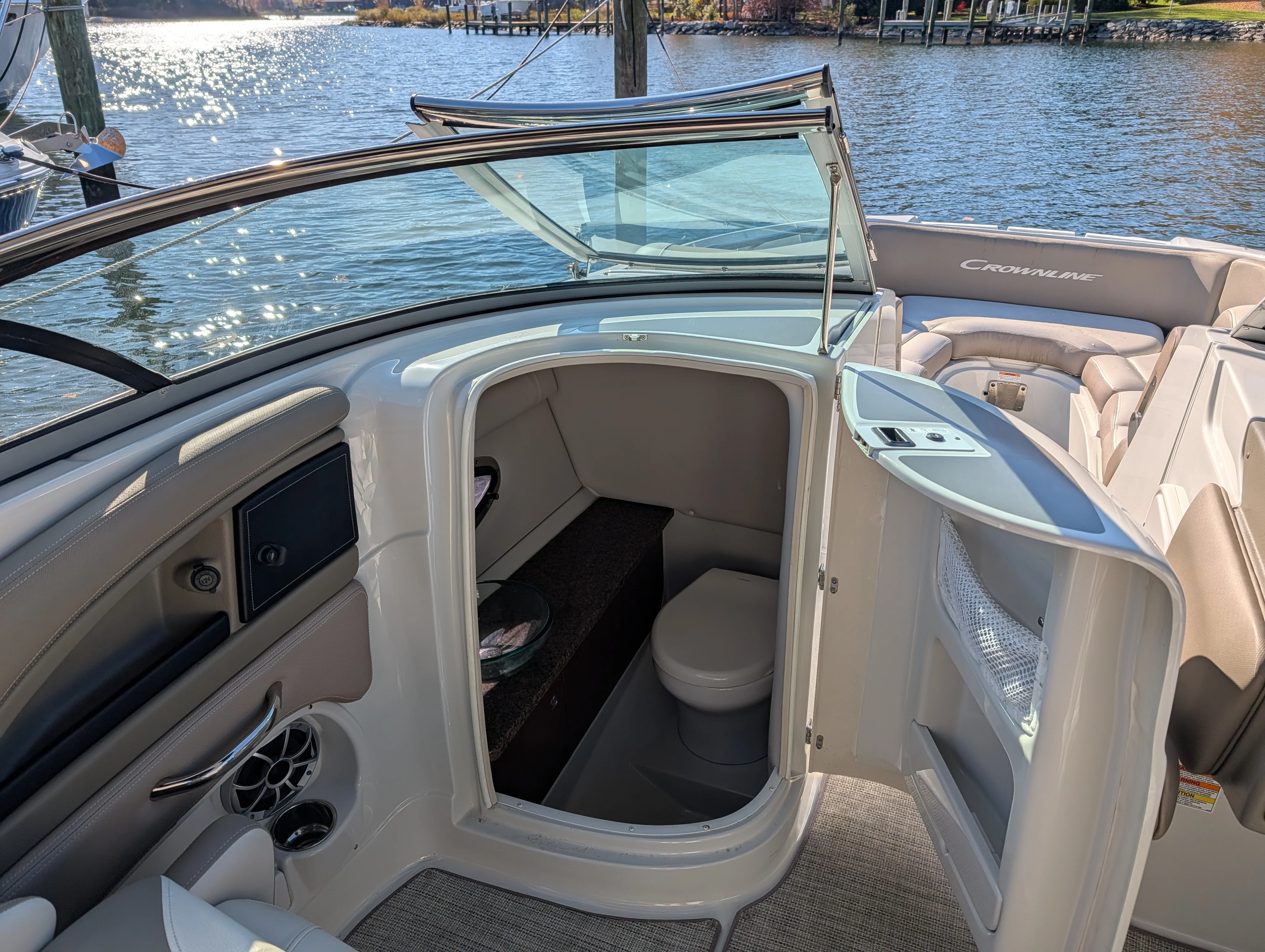 2019 Crownline 285 XS Image Thumbnail #6