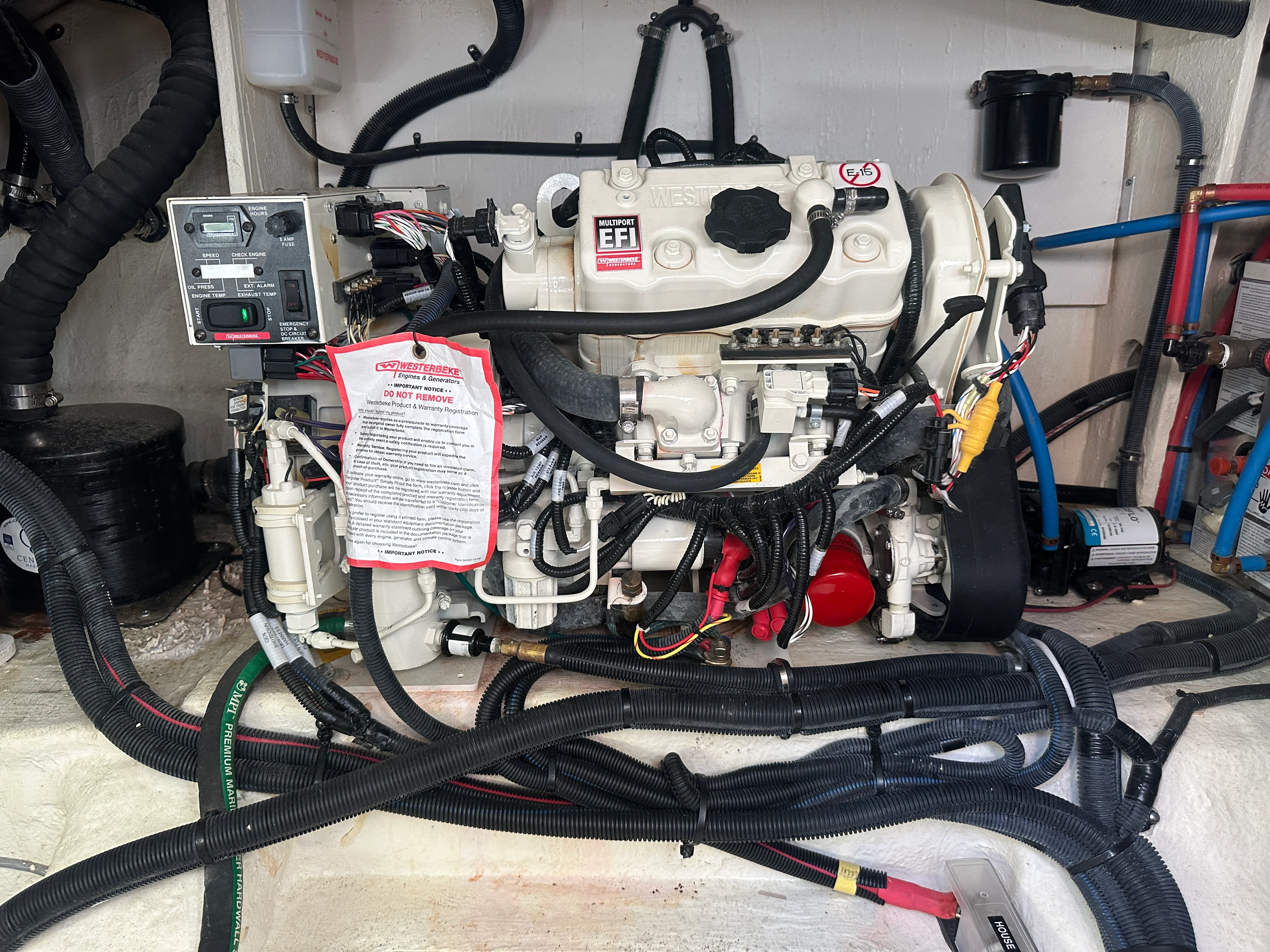 2021 Sea Ray 370 SUNDANCER OUTBOARD Image Thumbnail #21