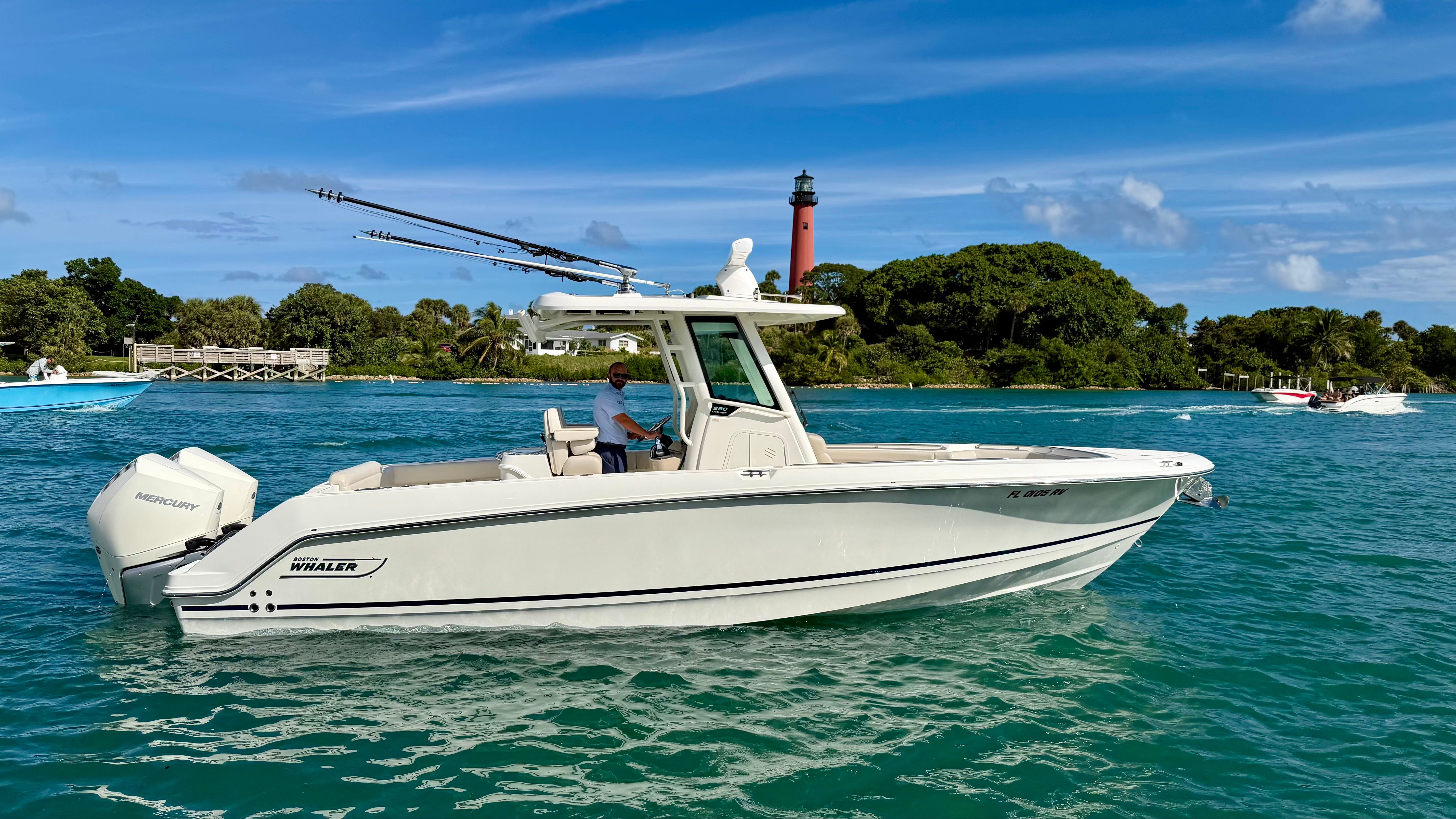 2019 Boston Whaler 280 OUTRAGE Image Thumbnail #0