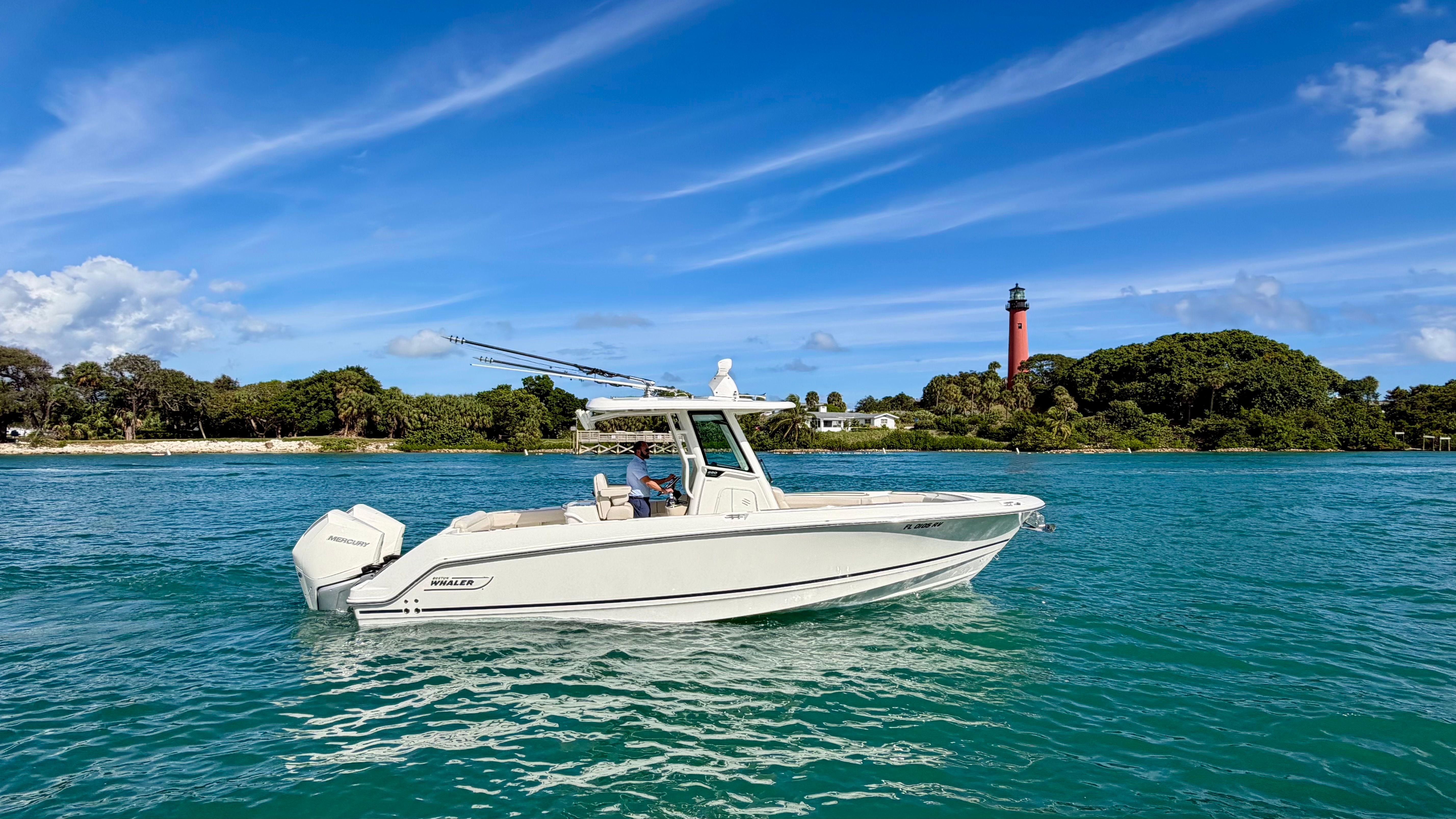 2019 Boston Whaler 280 OUTRAGE Image Thumbnail #1