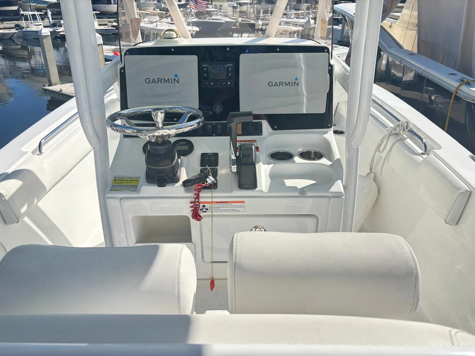 2016 Sea Hunt ULTRA 225 Image Thumbnail #6