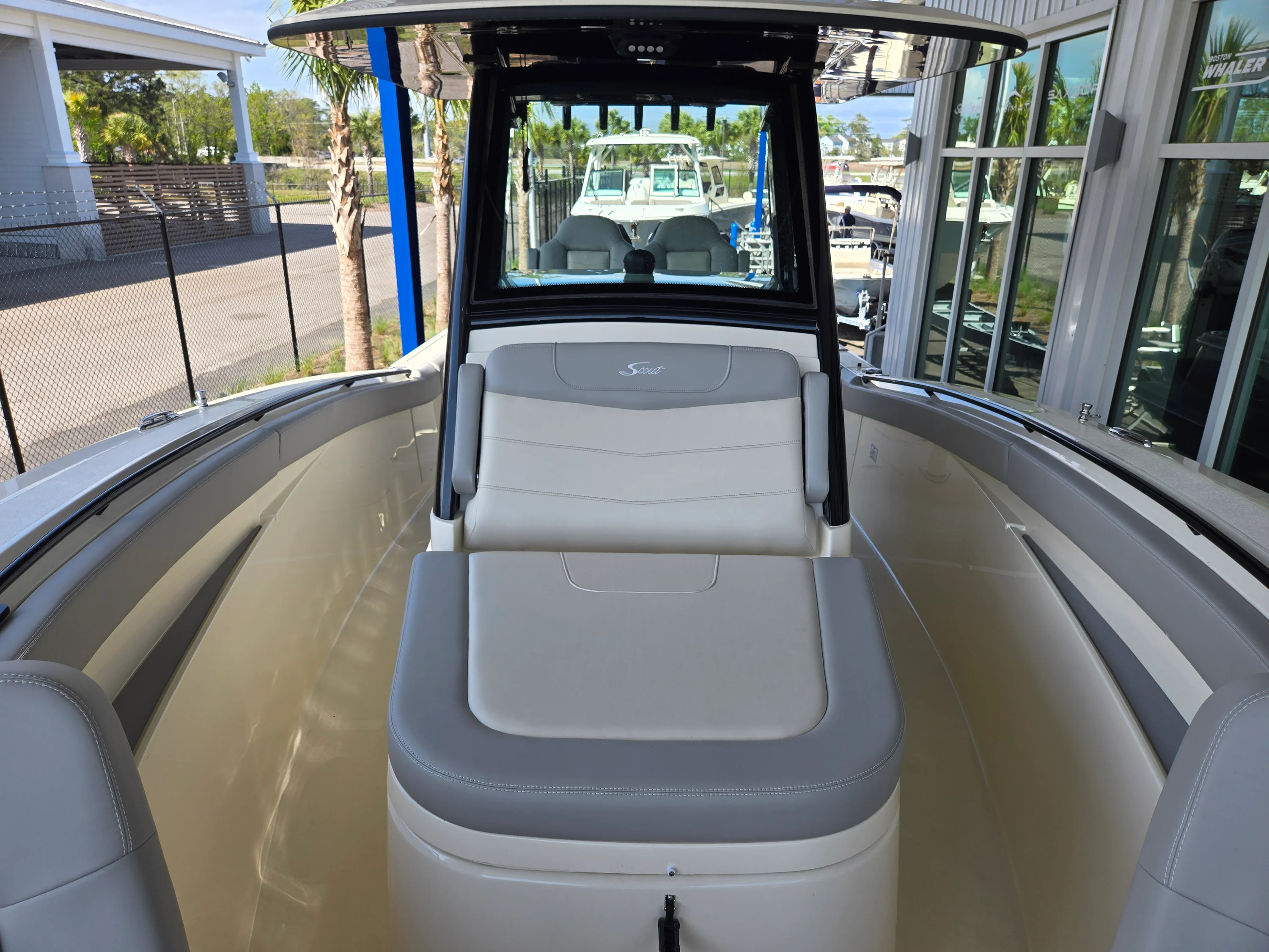 2026 Scout 305 LXF Image Thumbnail #19