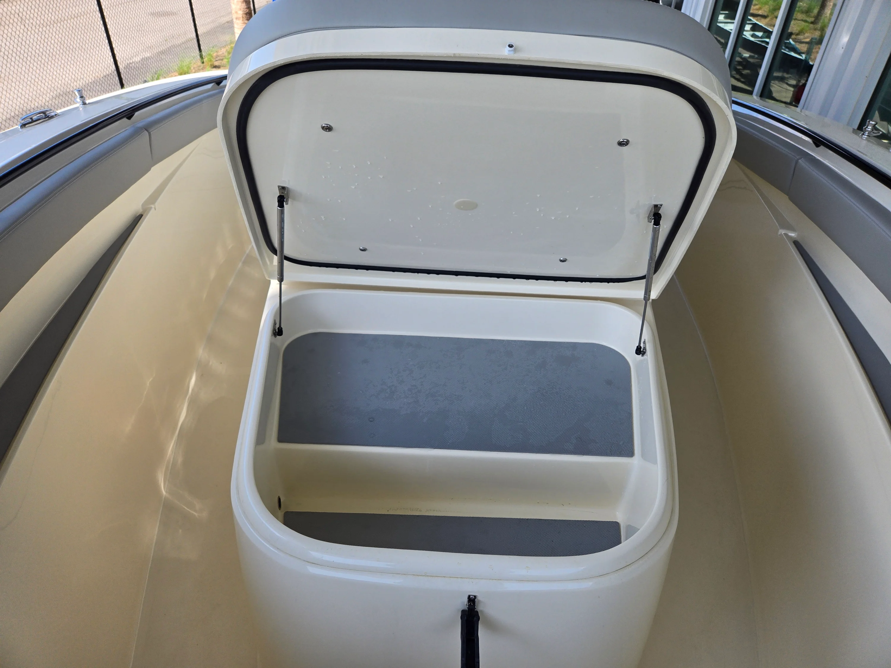 2026 Scout 305 LXF Image Thumbnail #20