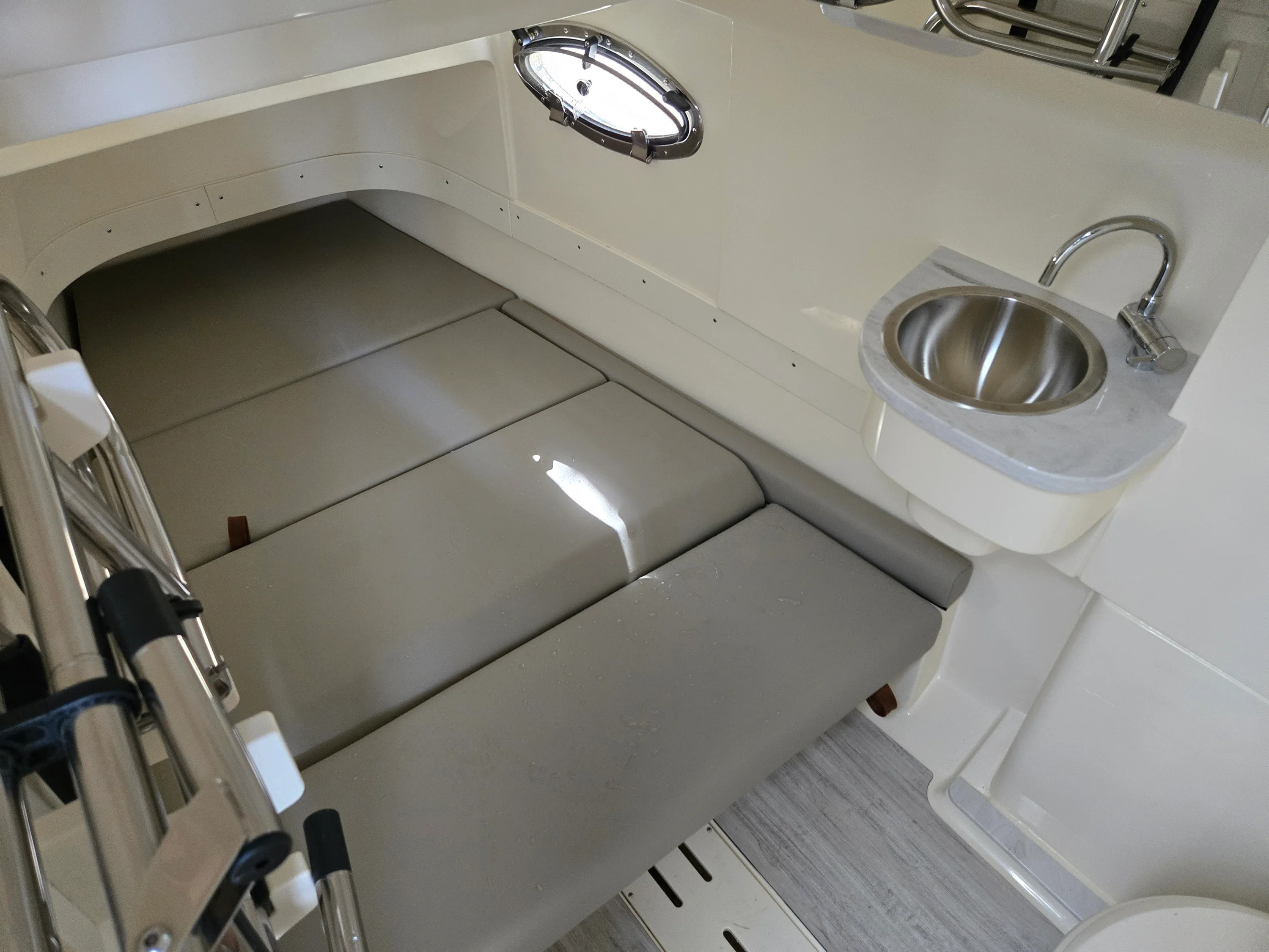 2026 Scout 305 LXF Image Thumbnail #18