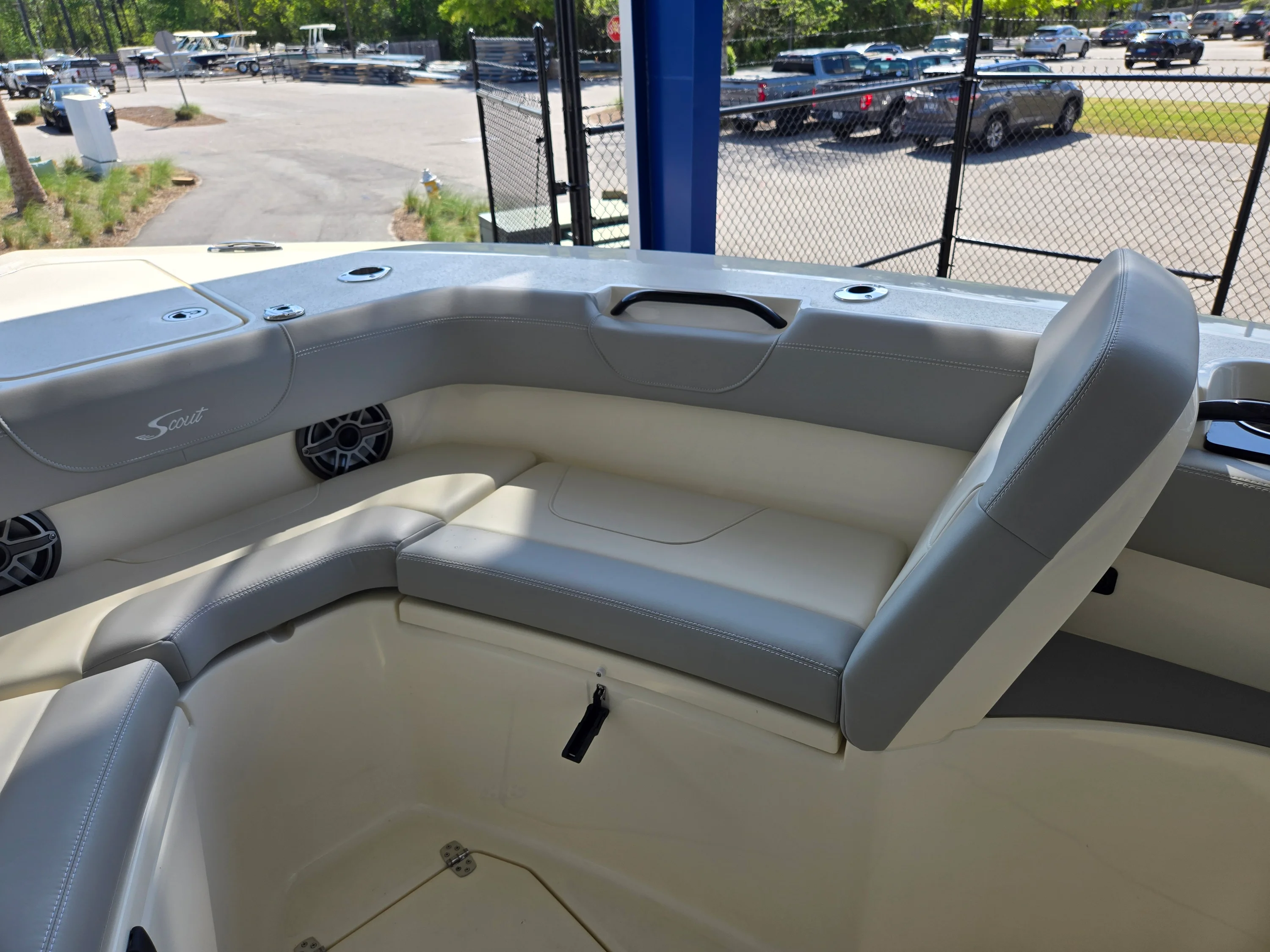2026 Scout 305 LXF Image Thumbnail #24