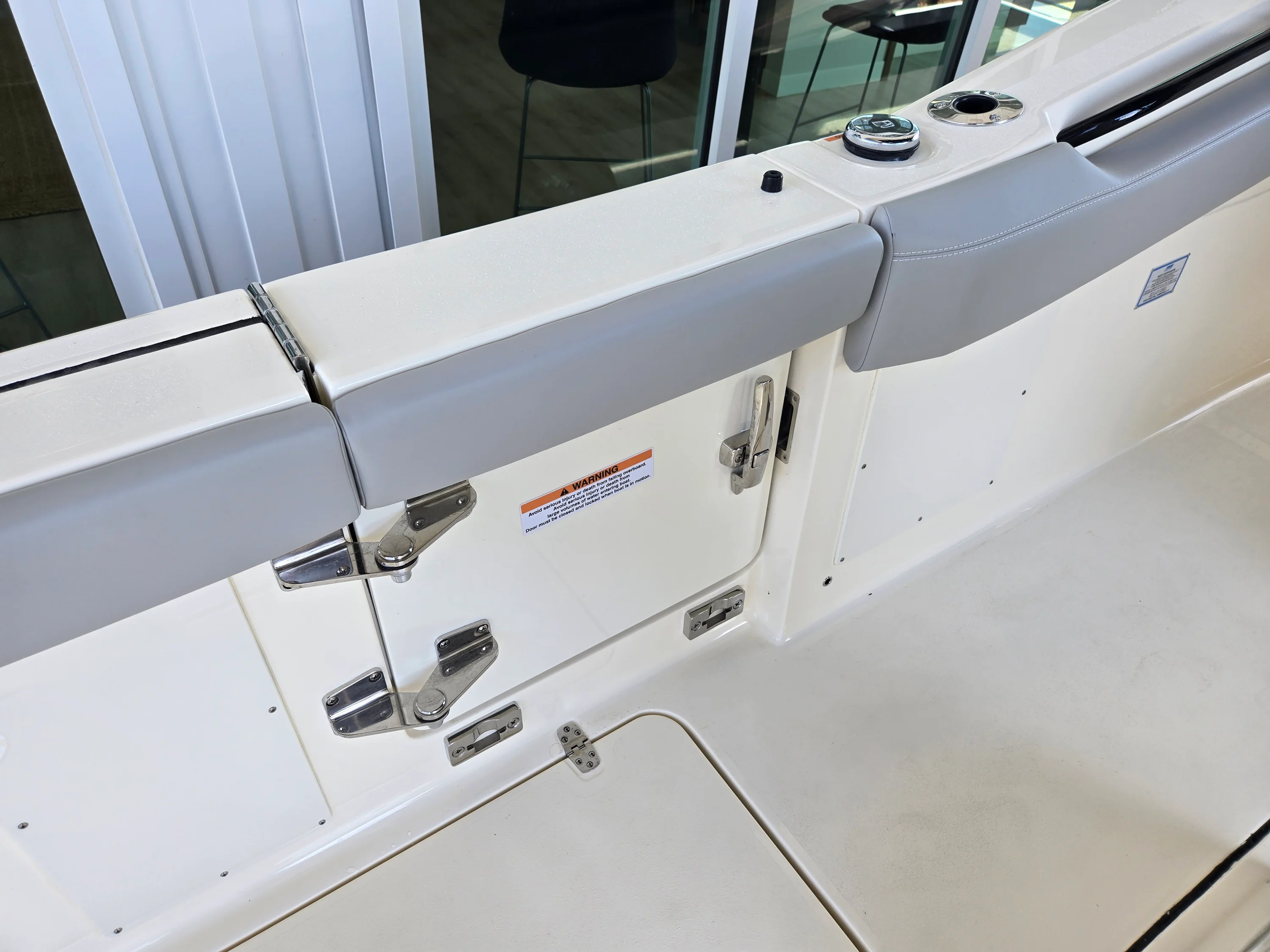 2026 Scout 305 LXF Image Thumbnail #4