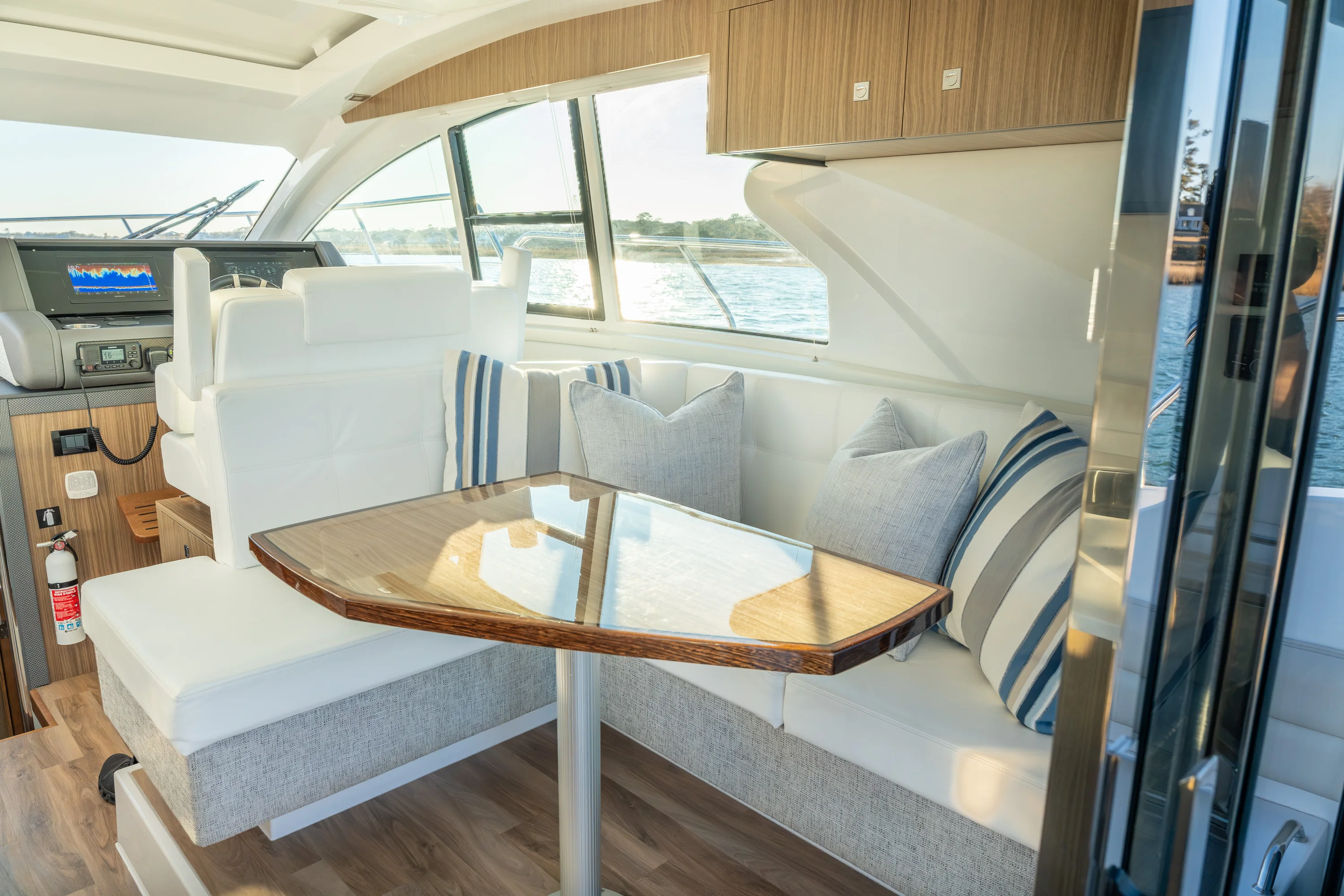 2024 Cruisers Yachts 42 Cantius Image Thumbnail #24