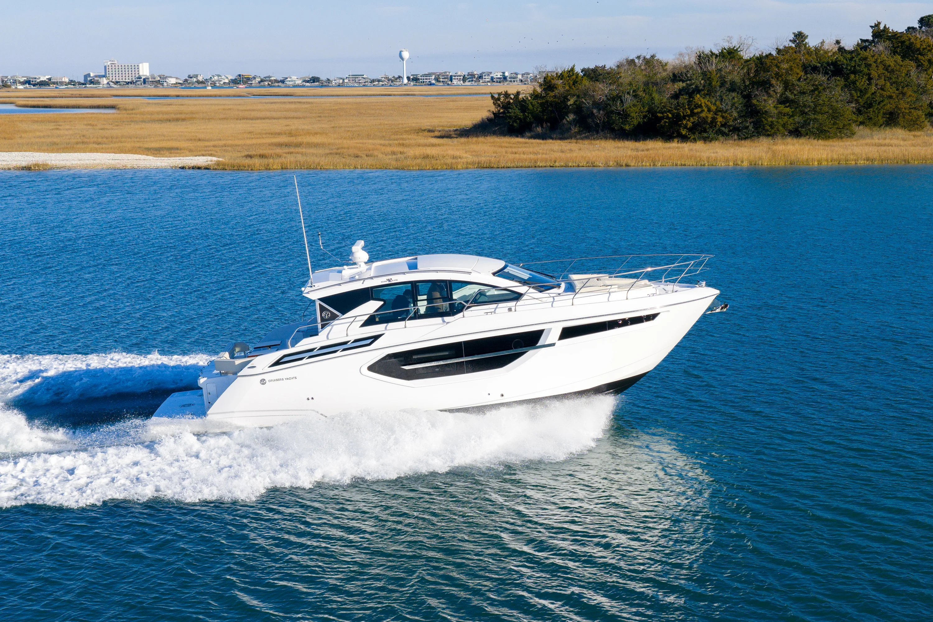 2024 Cruisers Yachts 42 Cantius Image Thumbnail #6