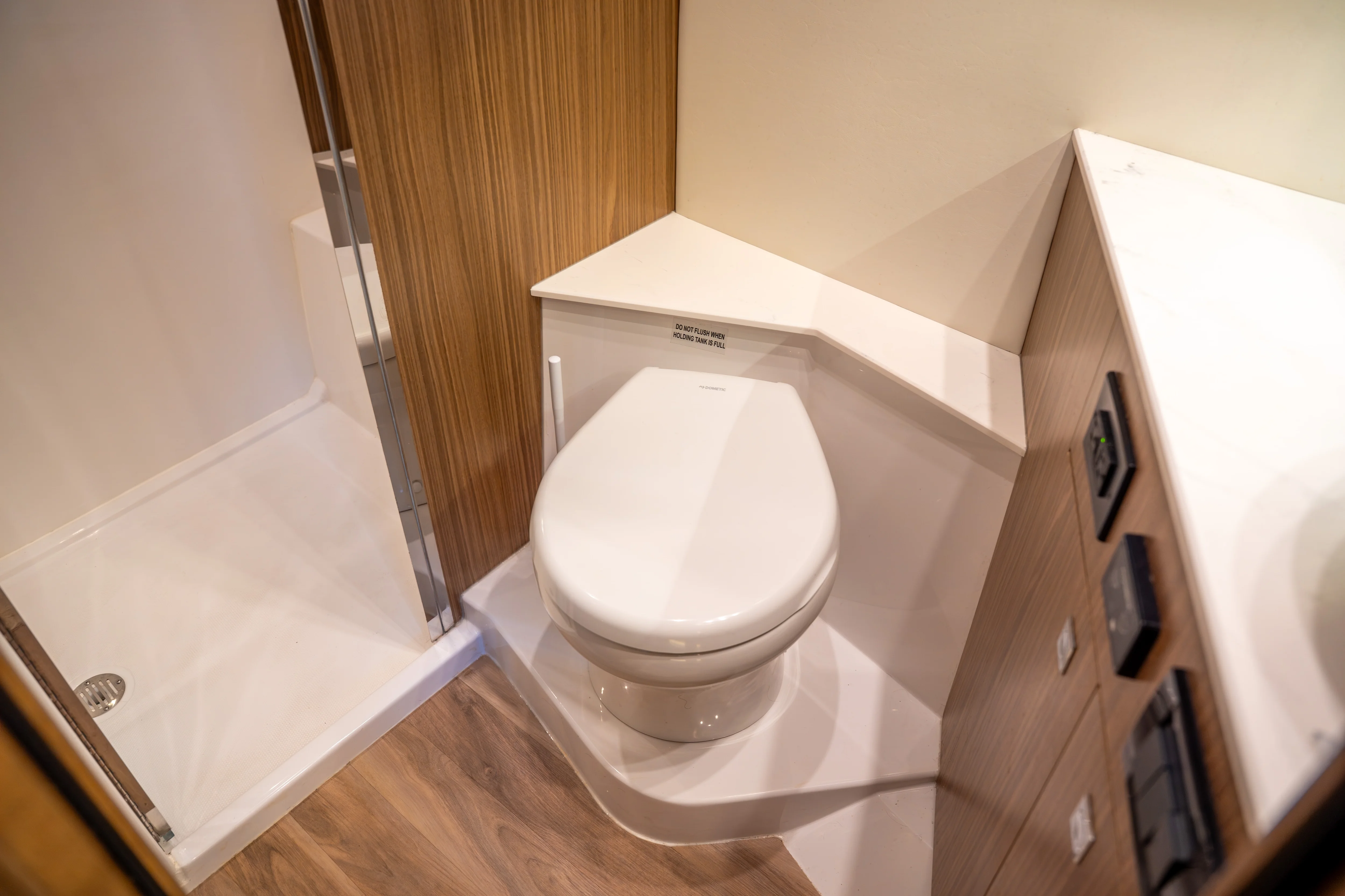 2024 Cruisers Yachts 42 Cantius Image Thumbnail #34