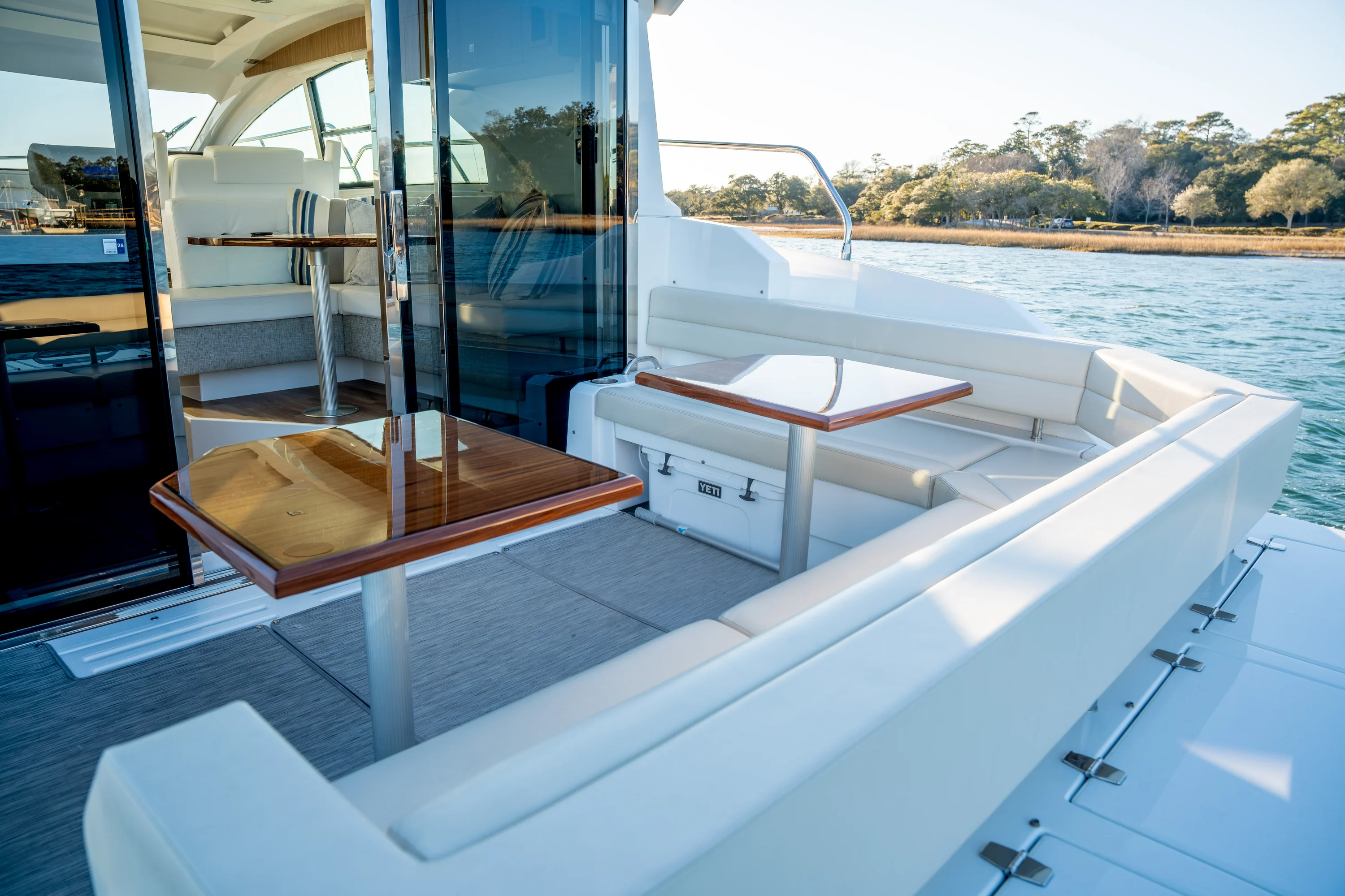 2024 Cruisers Yachts 42 Cantius Image Thumbnail #8