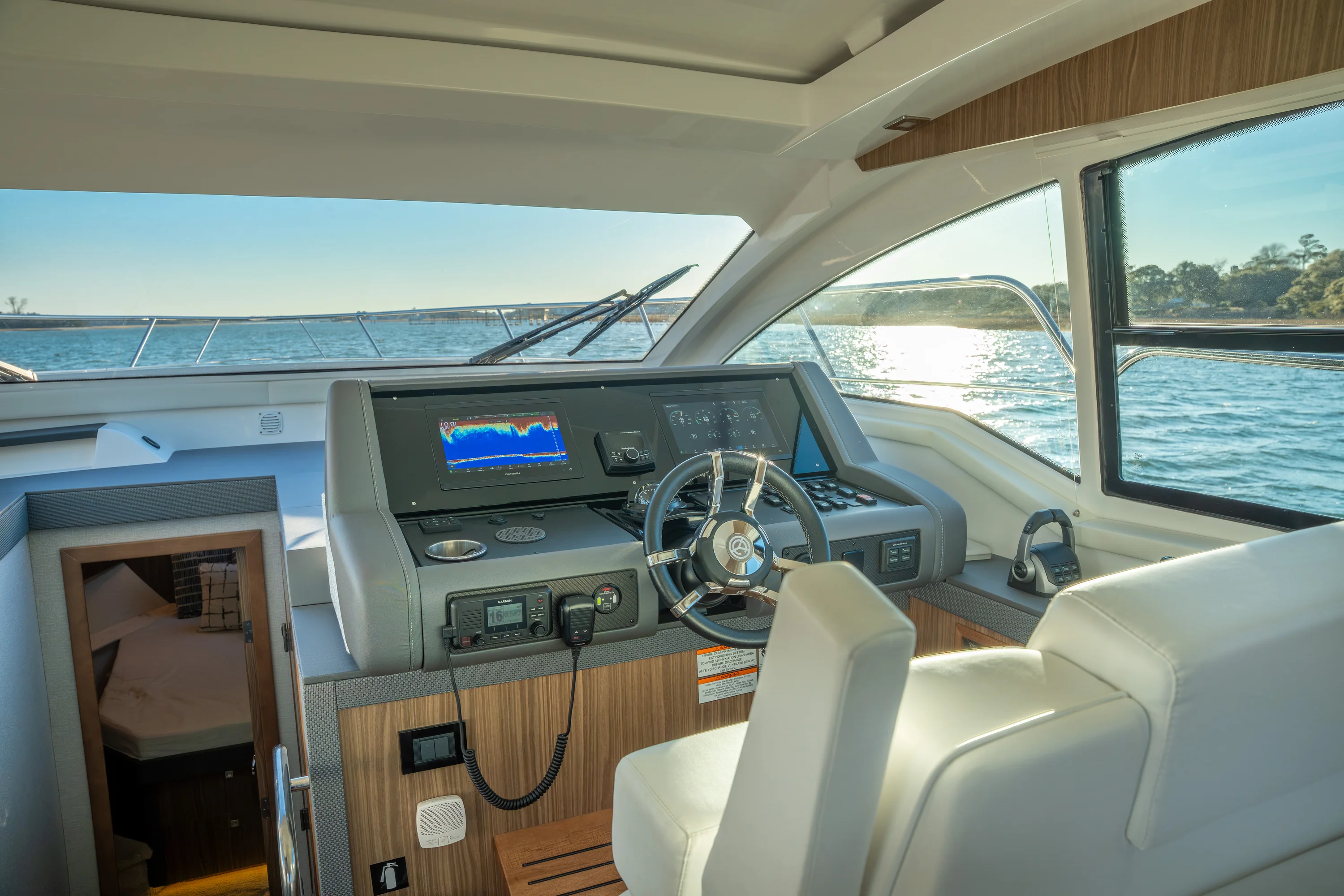 2024 Cruisers Yachts 42 Cantius Image Thumbnail #18