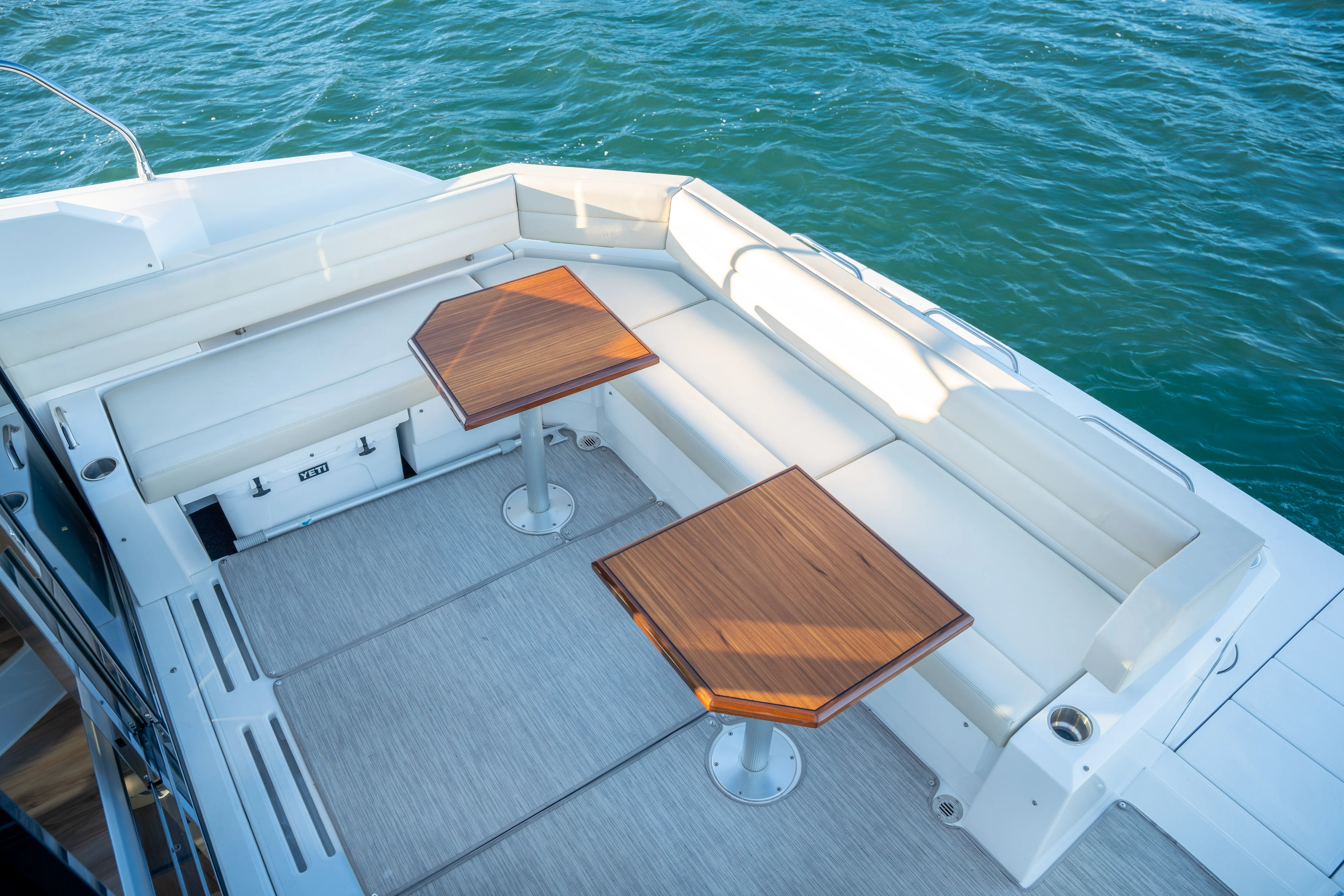 2024 Cruisers Yachts 42 Cantius Image Thumbnail #9