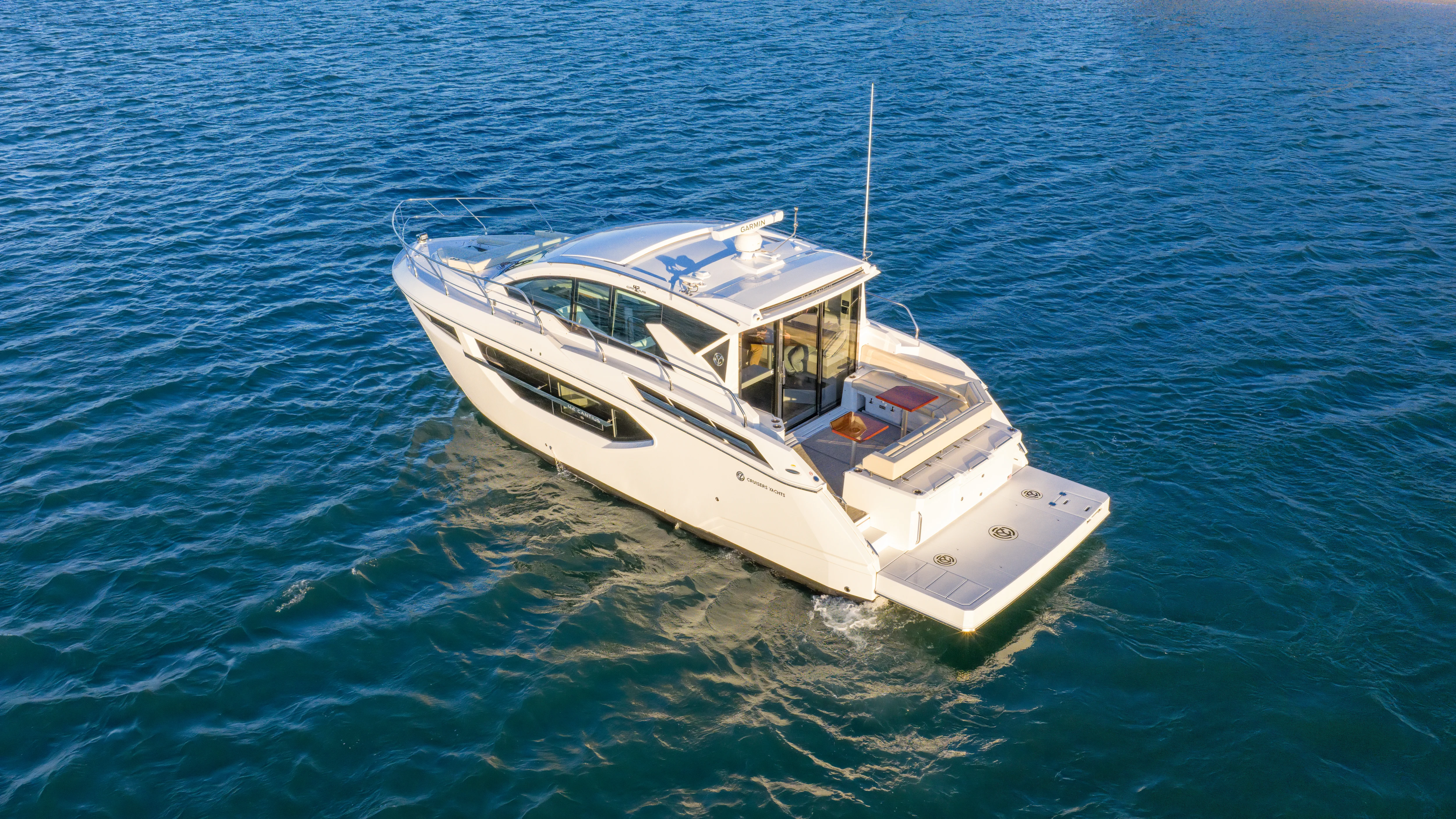 2024 Cruisers Yachts 42 Cantius Image Thumbnail #3