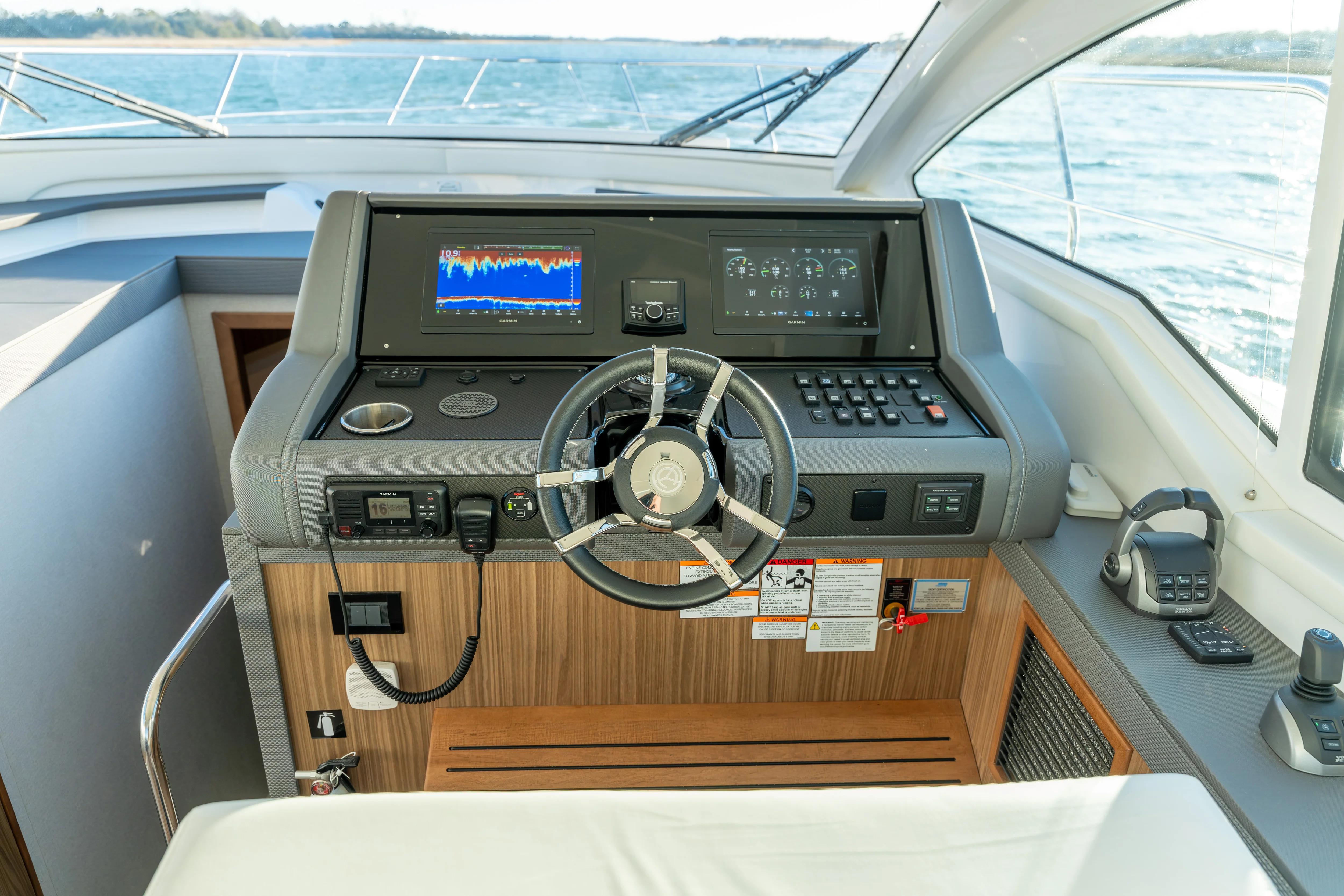 2024 Cruisers Yachts 42 Cantius Image Thumbnail #26