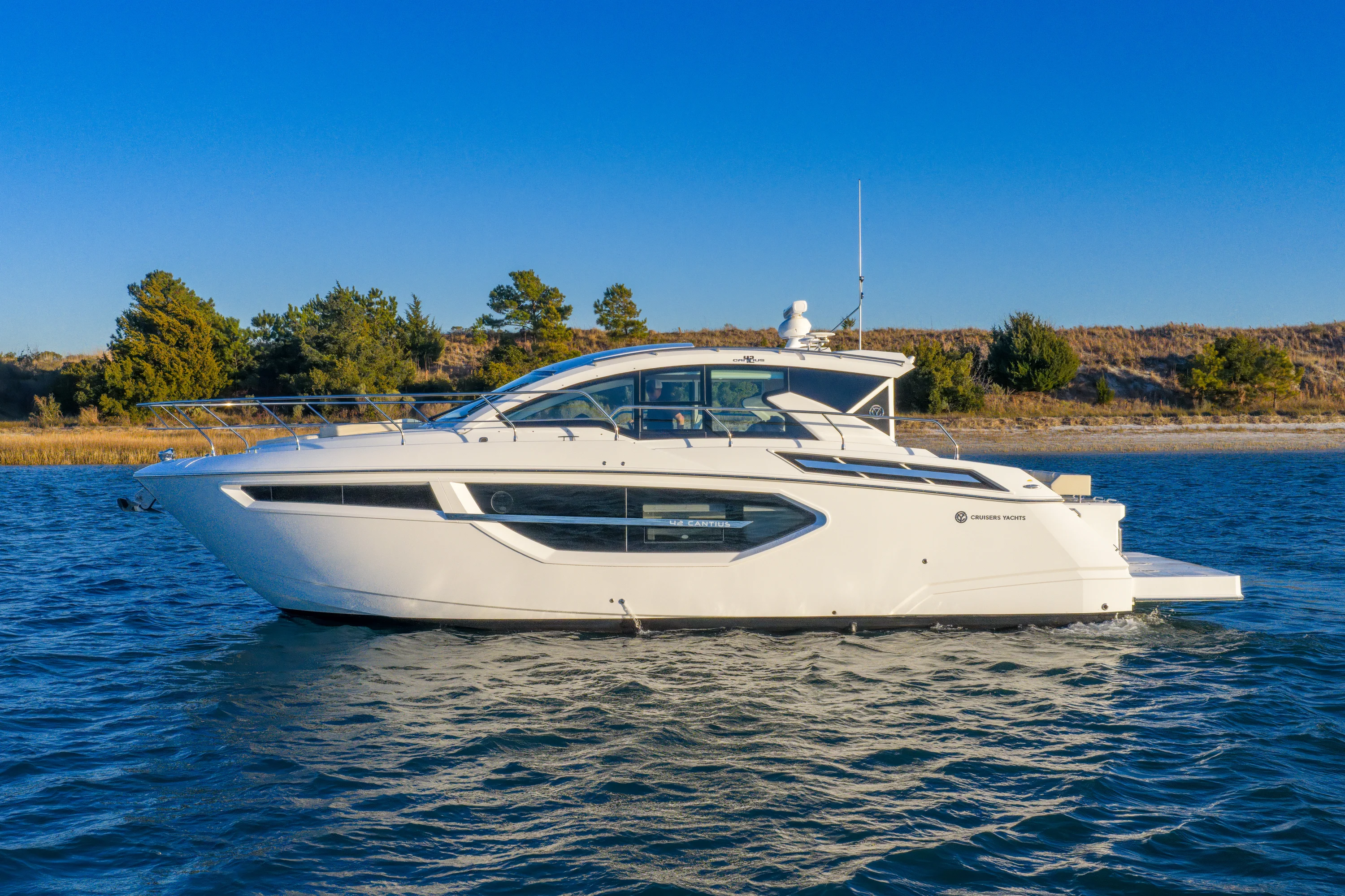 2024 Cruisers Yachts 42 Cantius Image Thumbnail #1