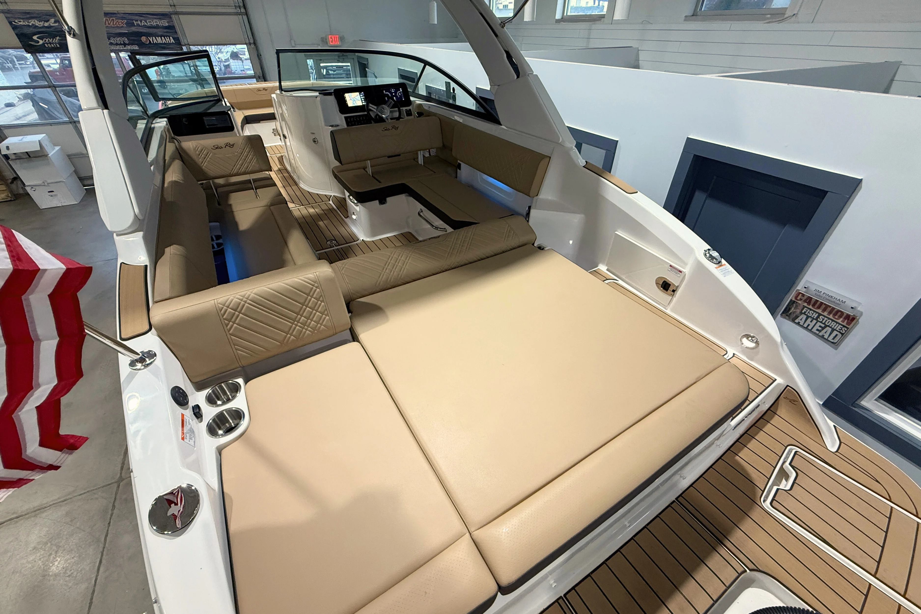 2025 Sea Ray SDX 270 Outboard Image Thumbnail #10