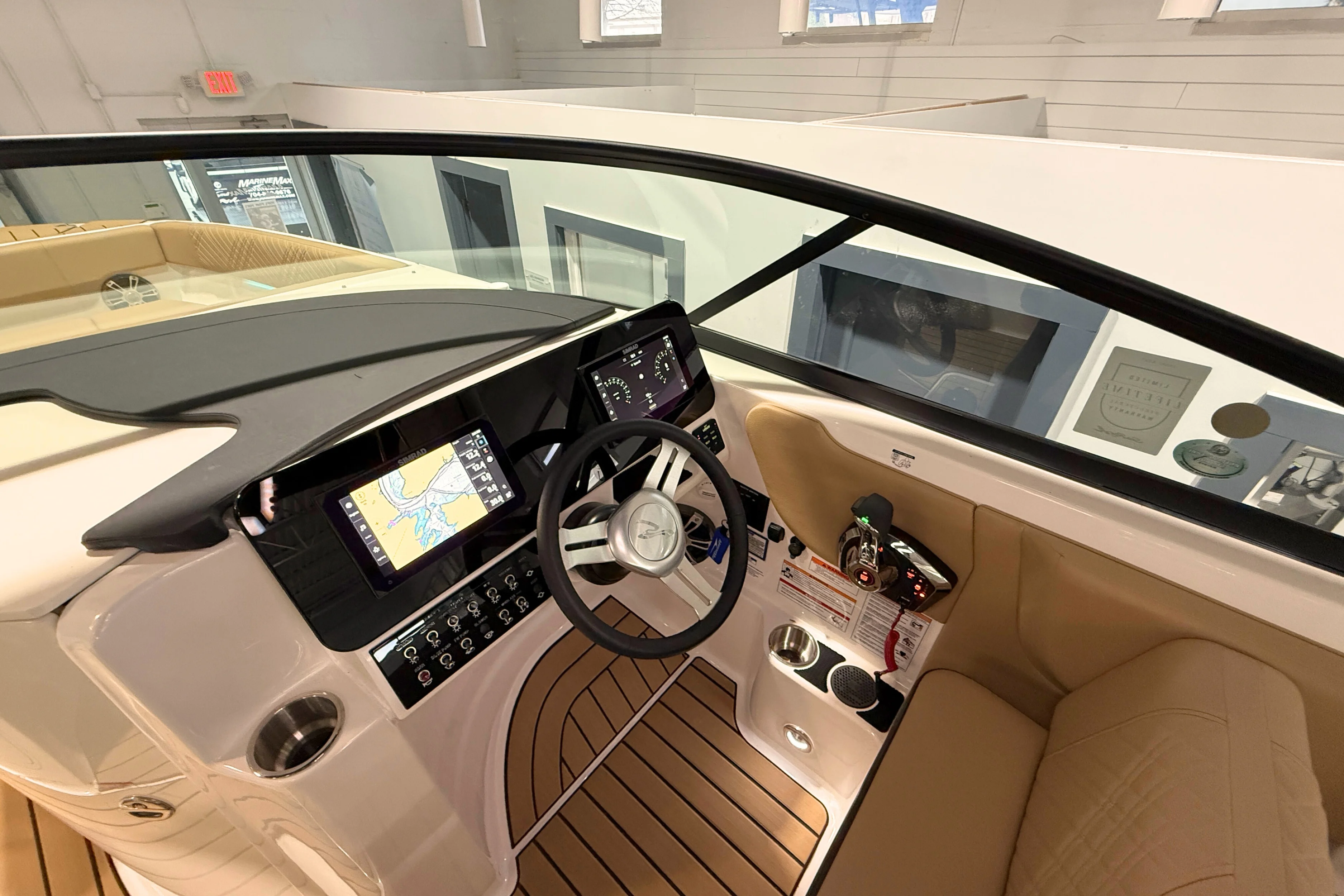 2025 Sea Ray SDX 270 Outboard Image Thumbnail #20