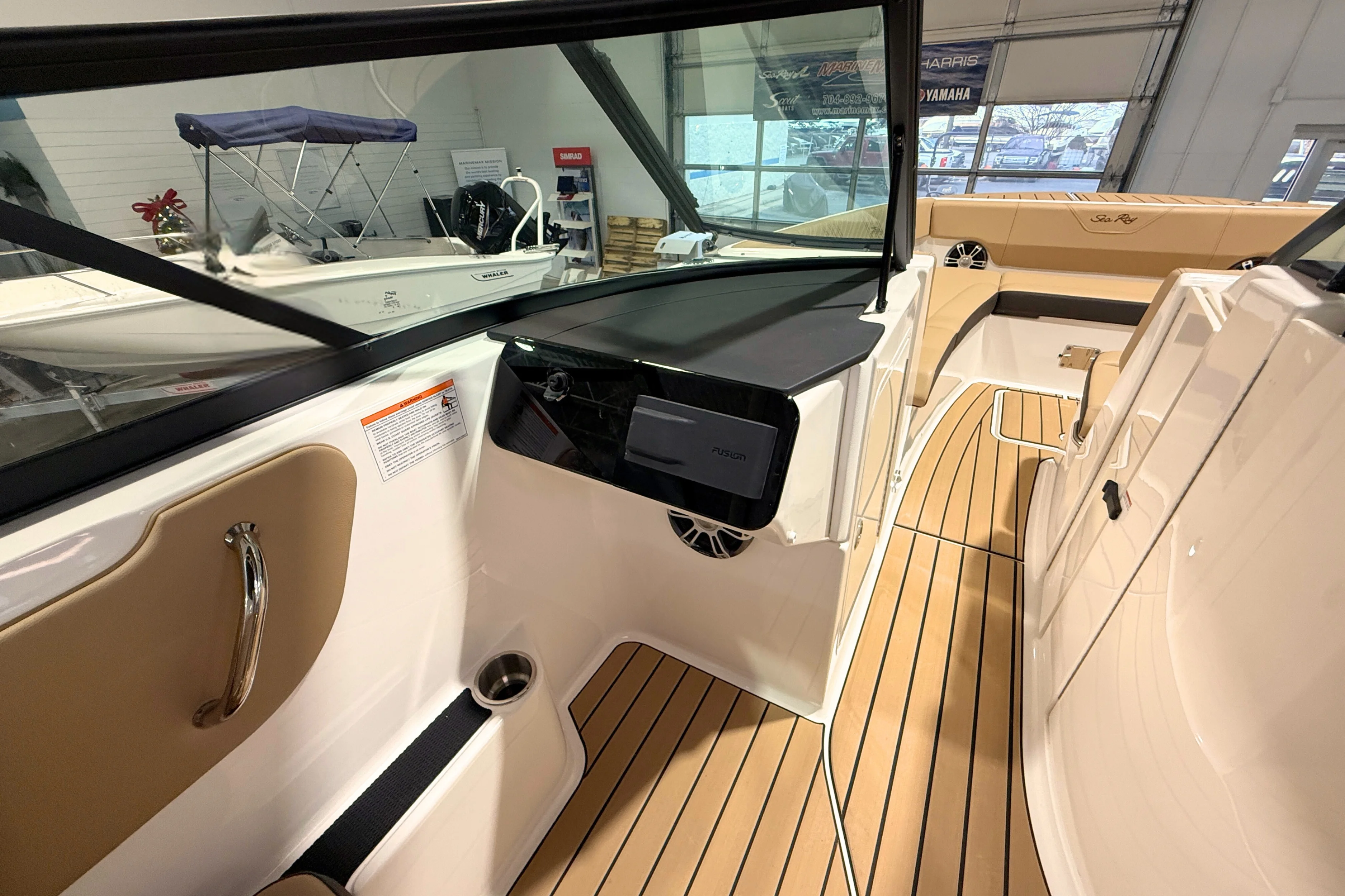 2025 Sea Ray SDX 270 Outboard Image Thumbnail #23