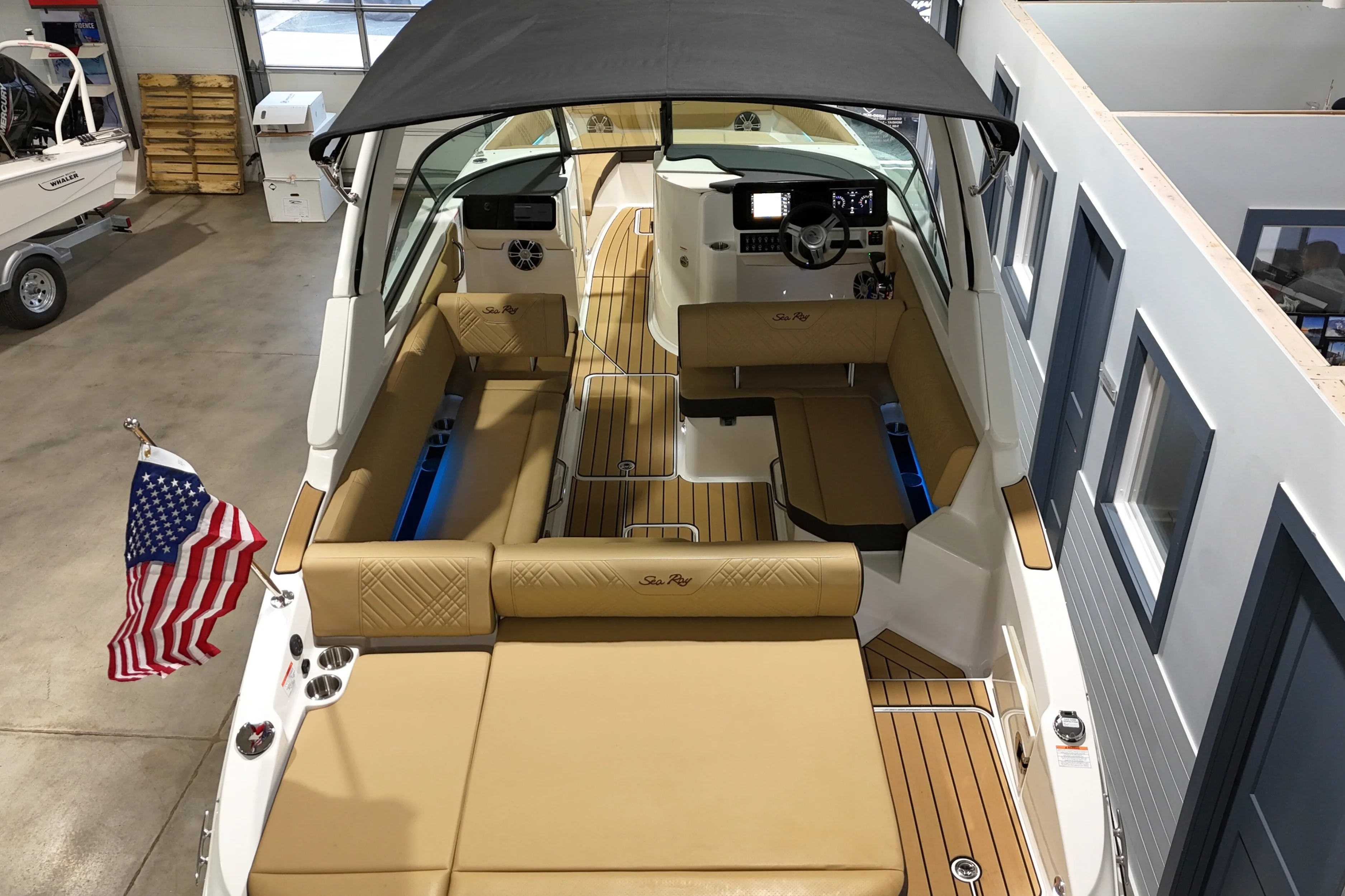 2025 Sea Ray SDX 270 Outboard Image Thumbnail #7