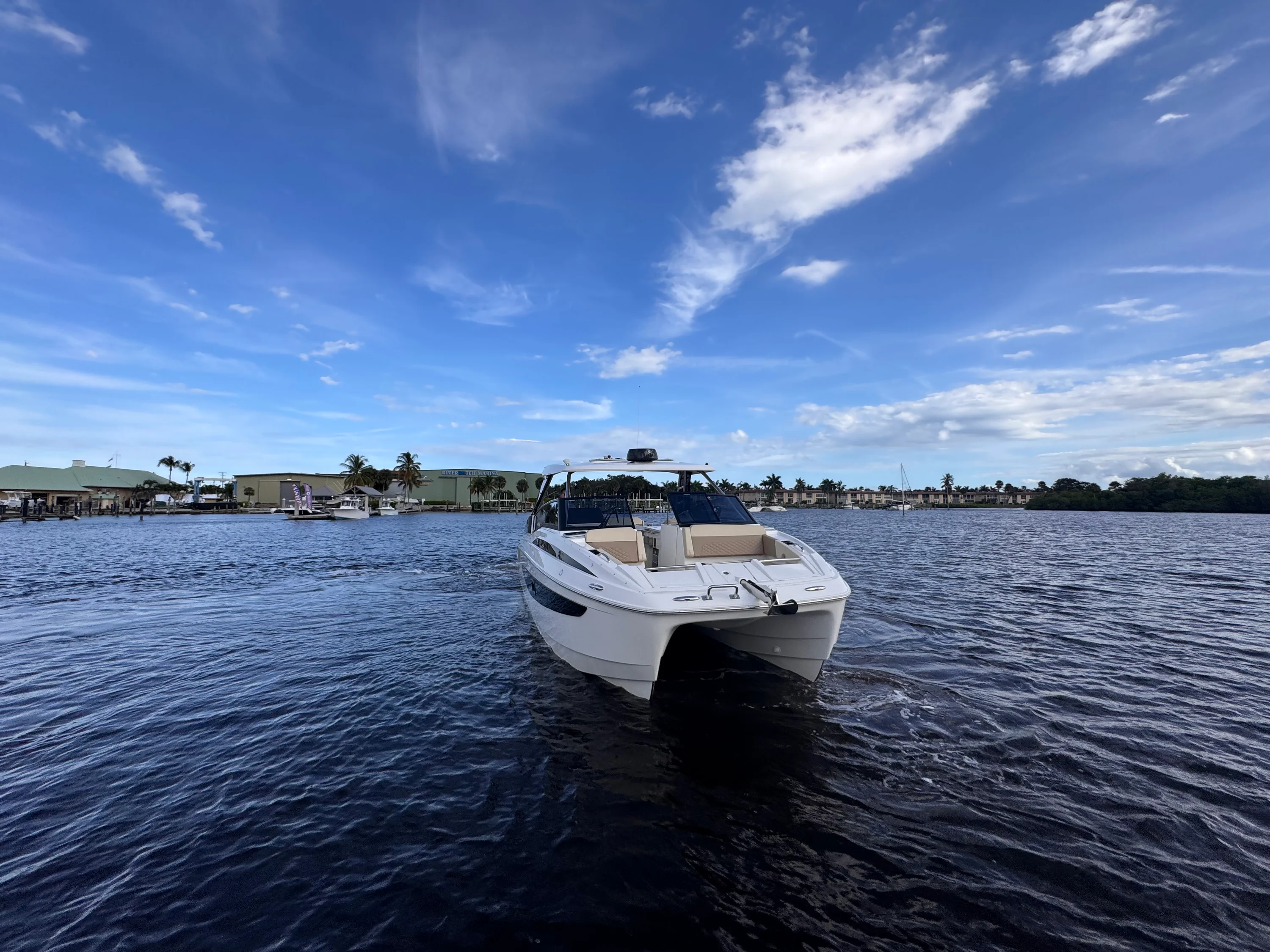 2023 Aquila 32 SPORT Image Thumbnail #3