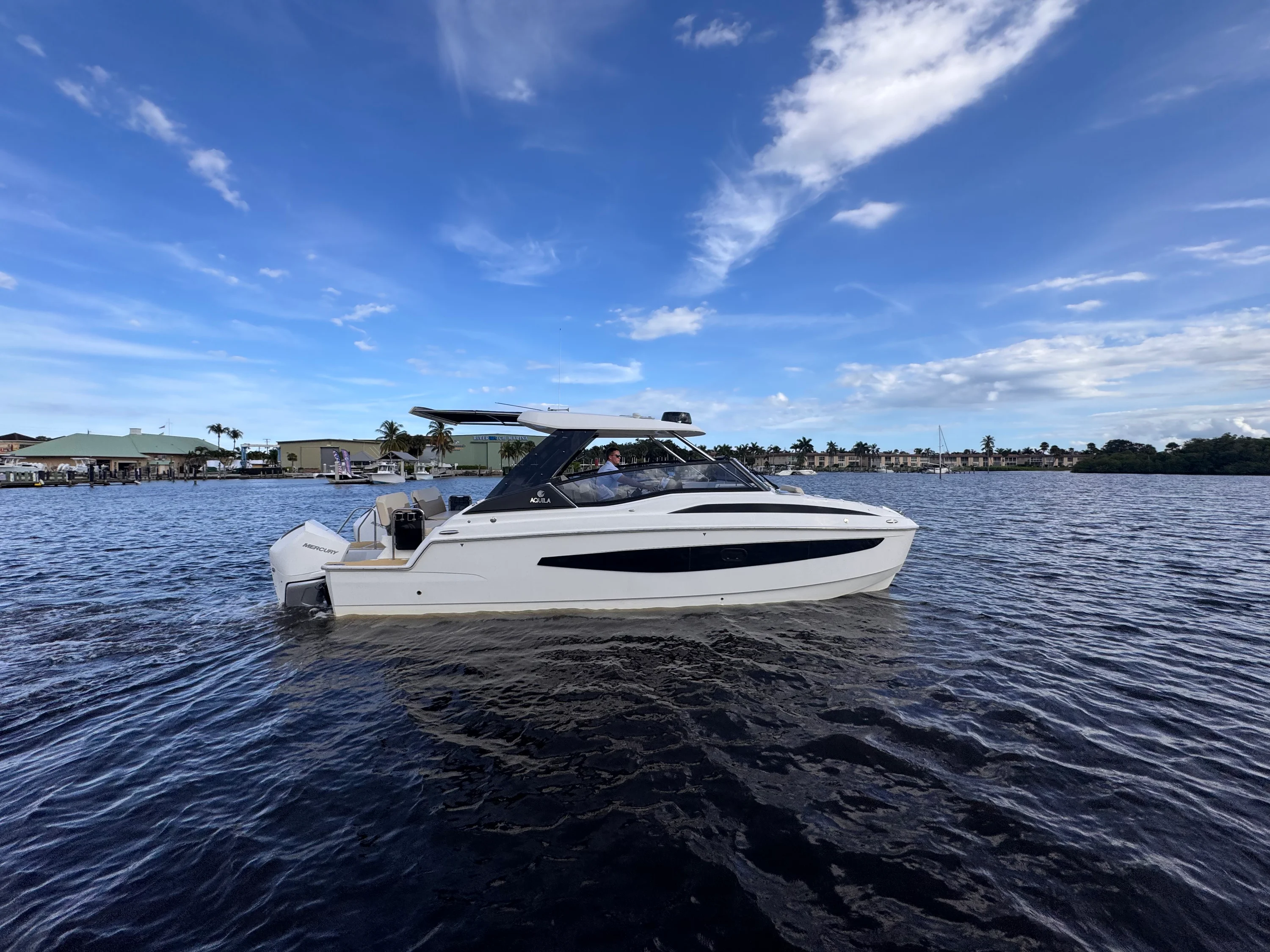 2023 Aquila 32 SPORT Image Thumbnail #0
