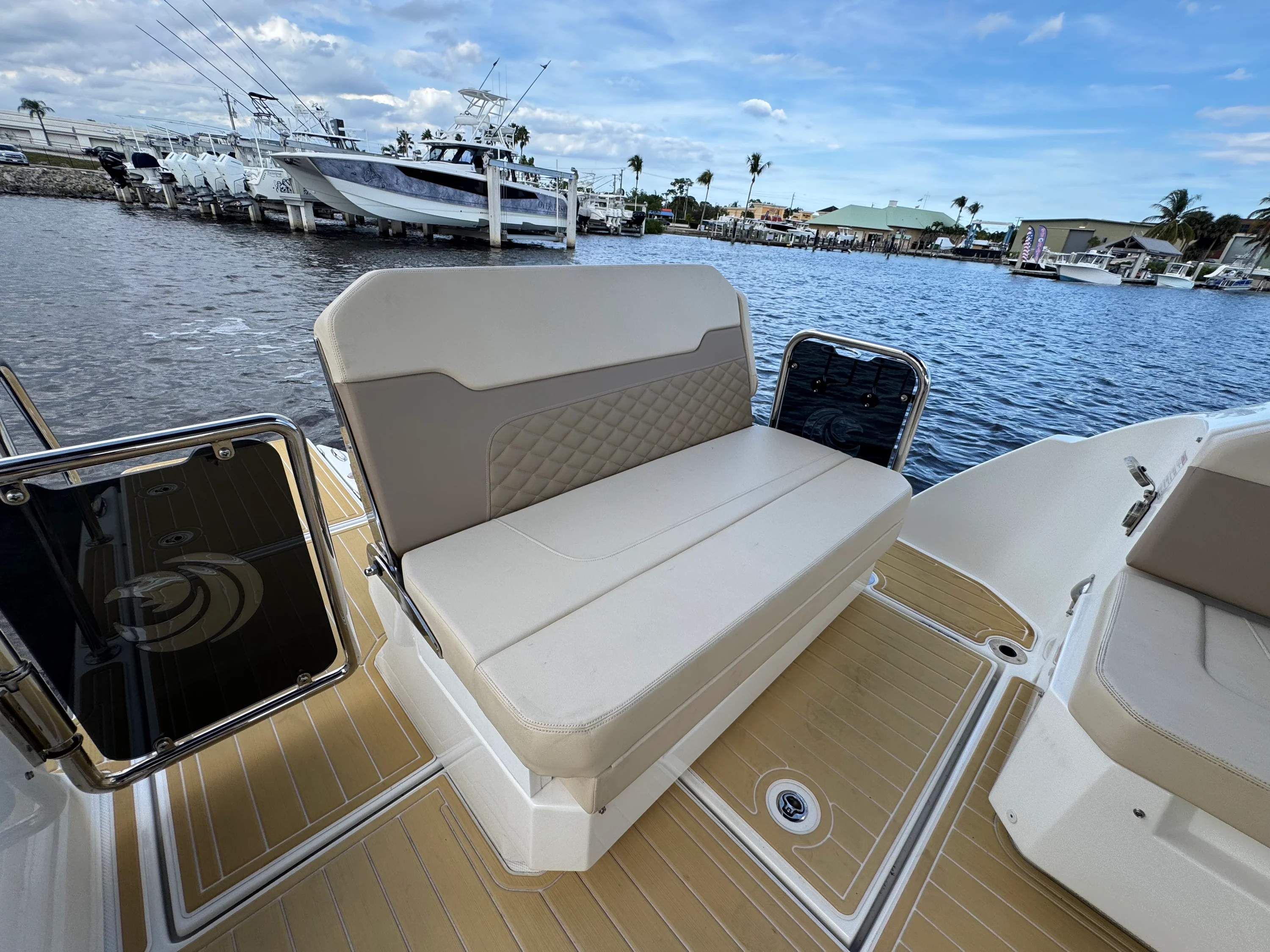 2023 Aquila 32 SPORT Image Thumbnail #22