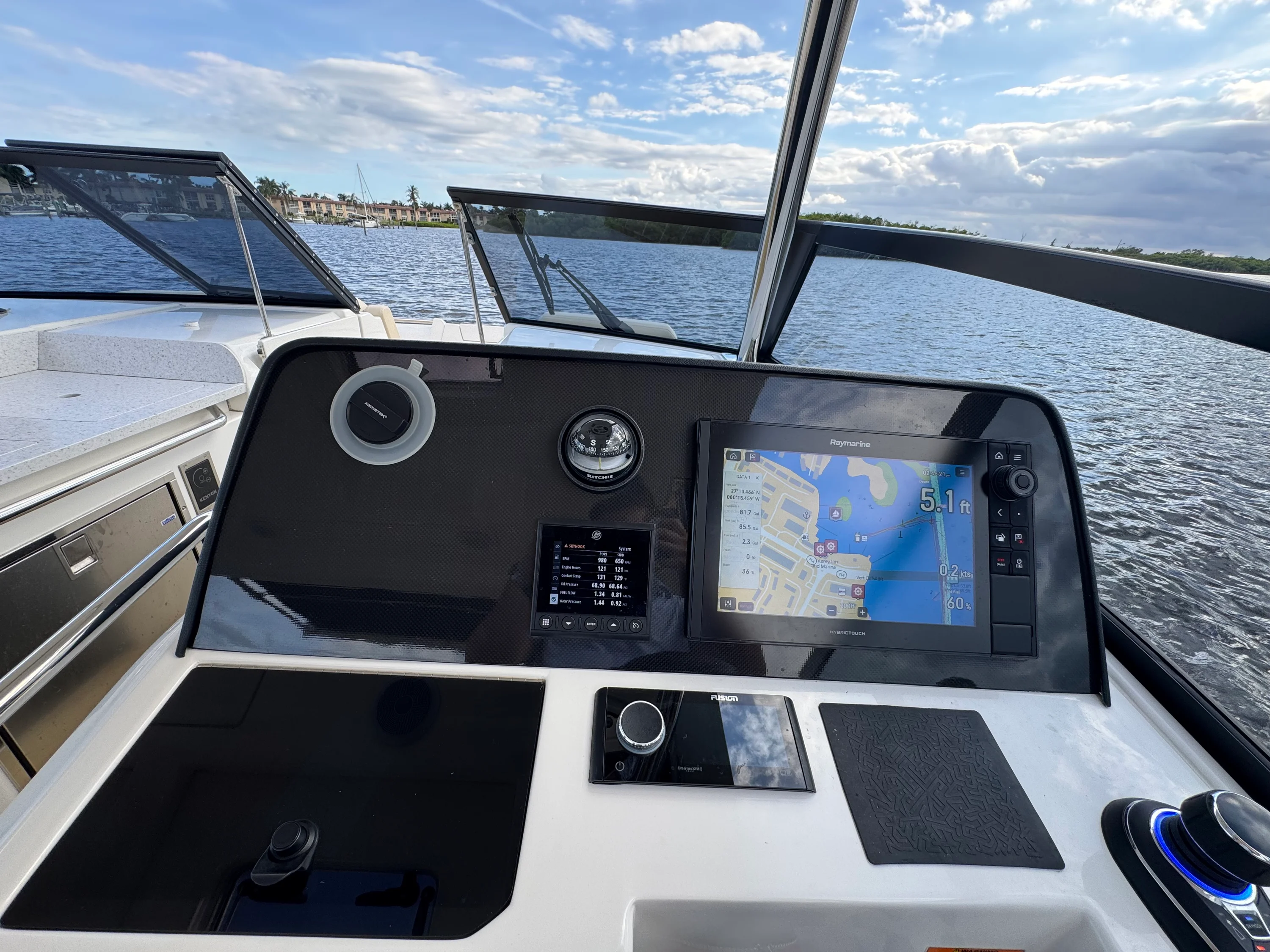 2023 Aquila 32 SPORT Image Thumbnail #35