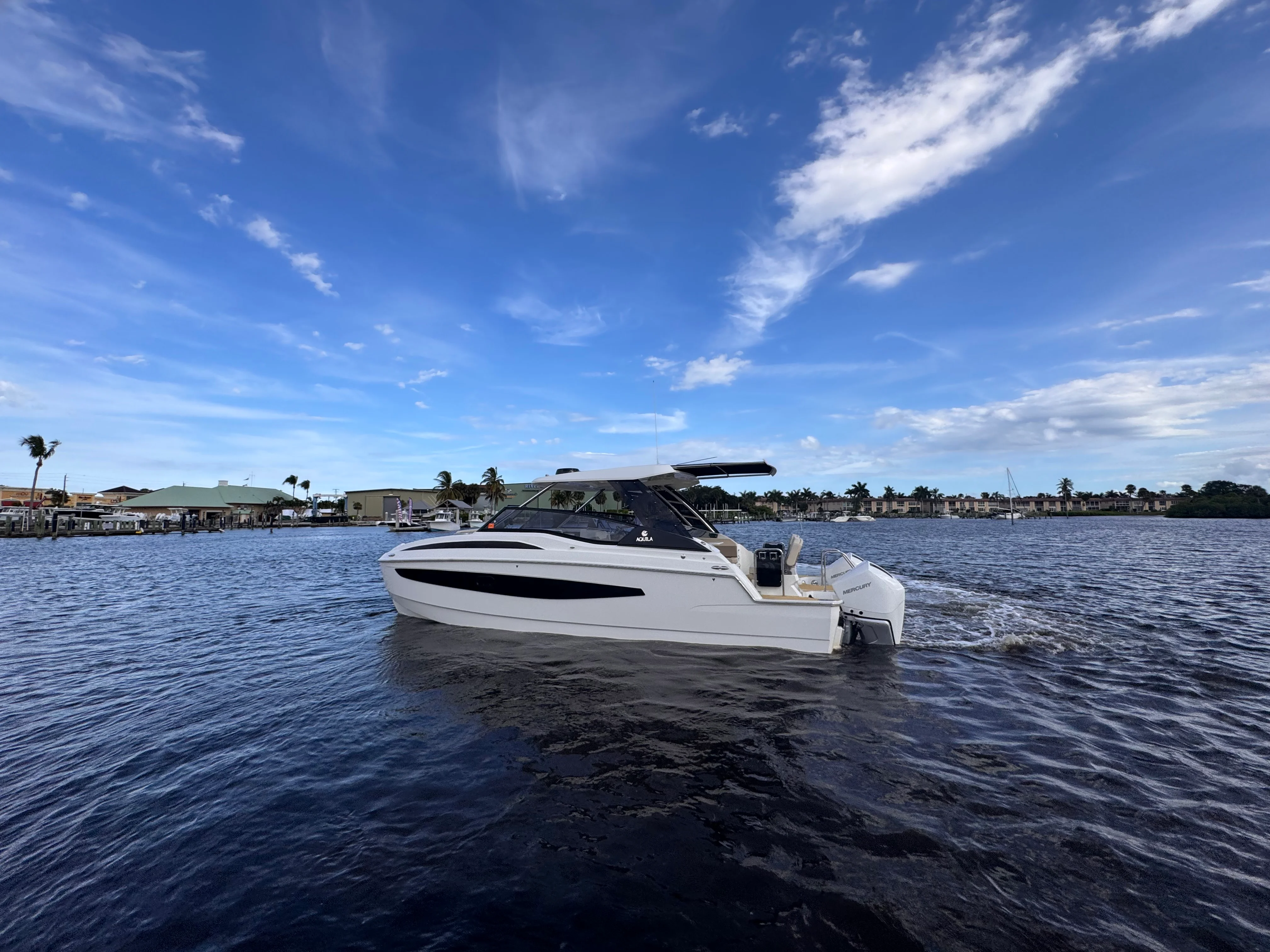 2023 Aquila 32 SPORT Image Thumbnail #7