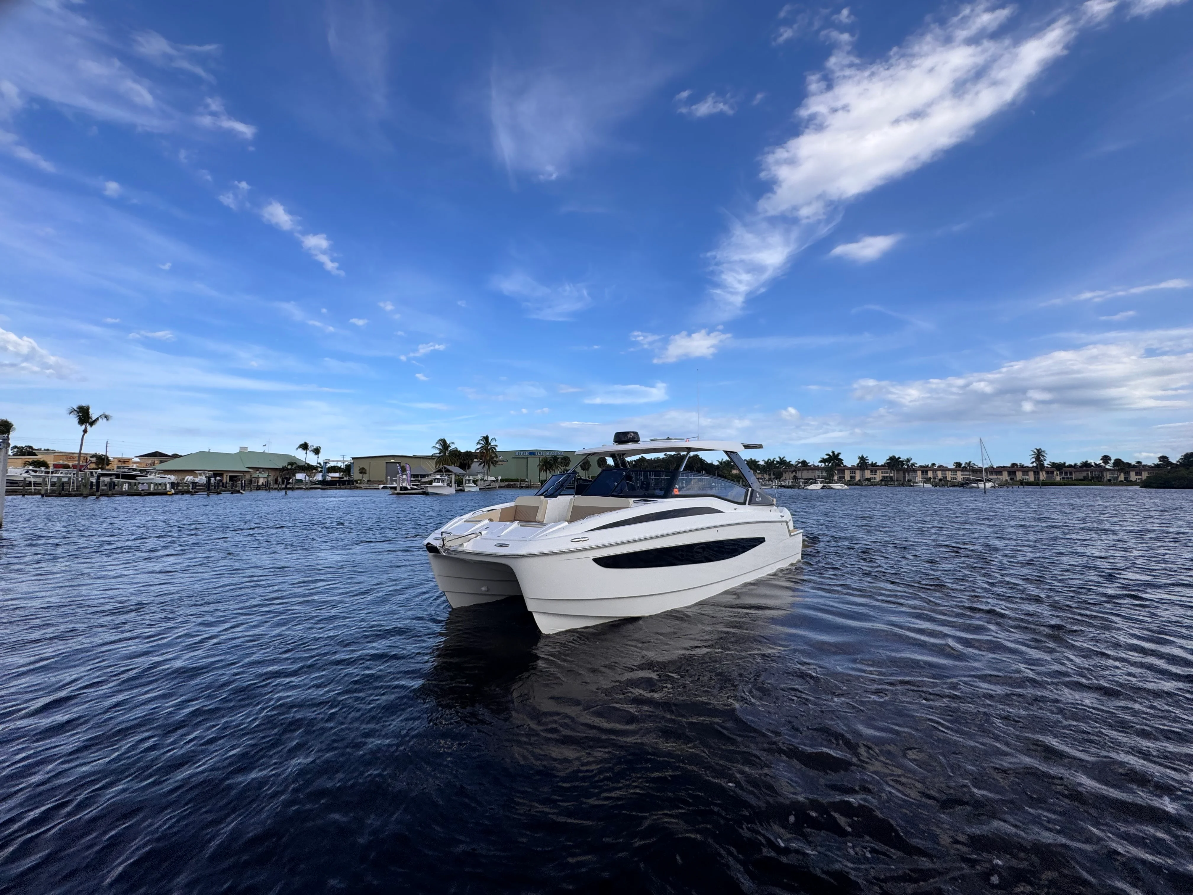 2023 Aquila 32 SPORT Image Thumbnail #4