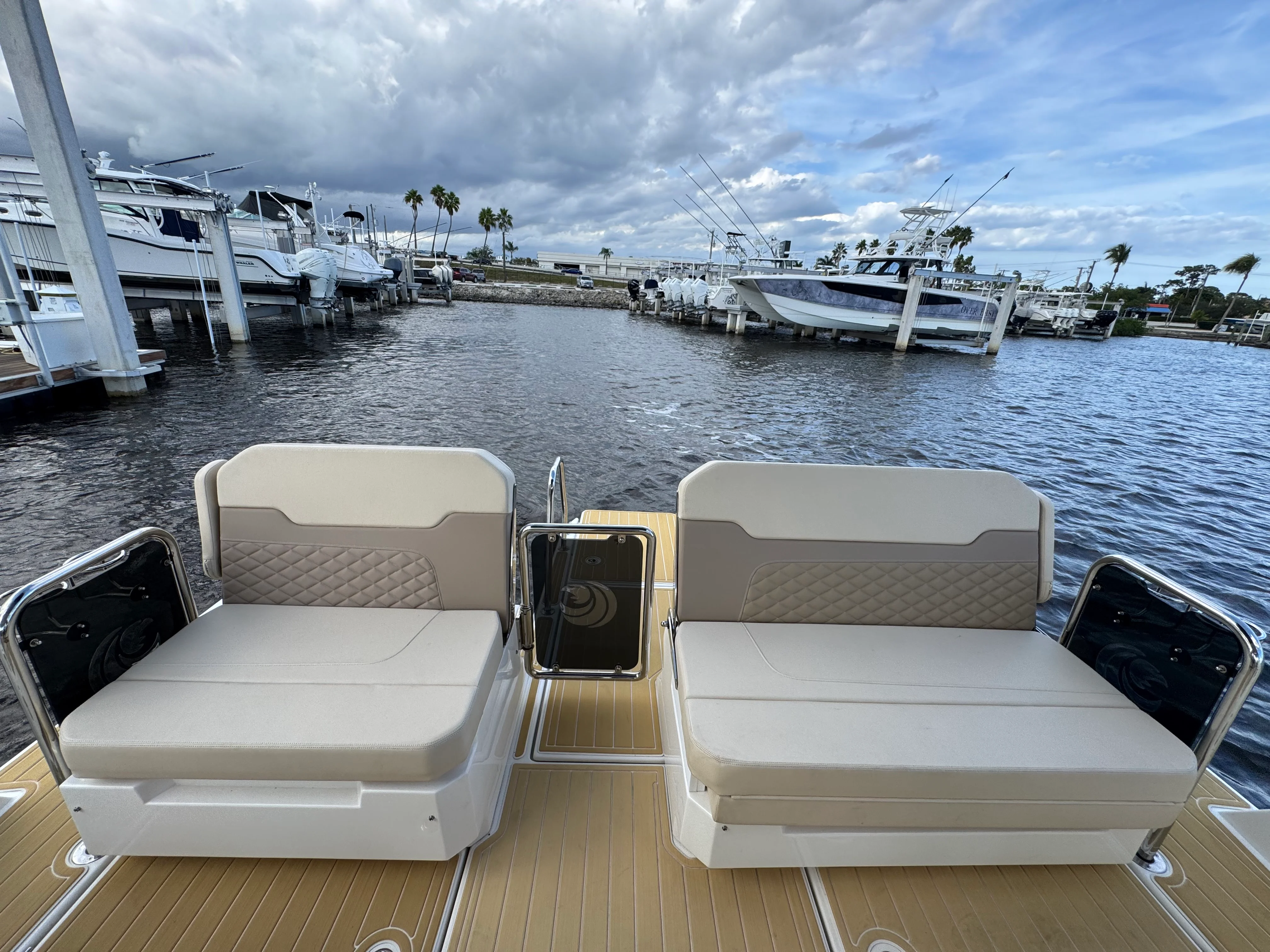 2023 Aquila 32 SPORT Image Thumbnail #23