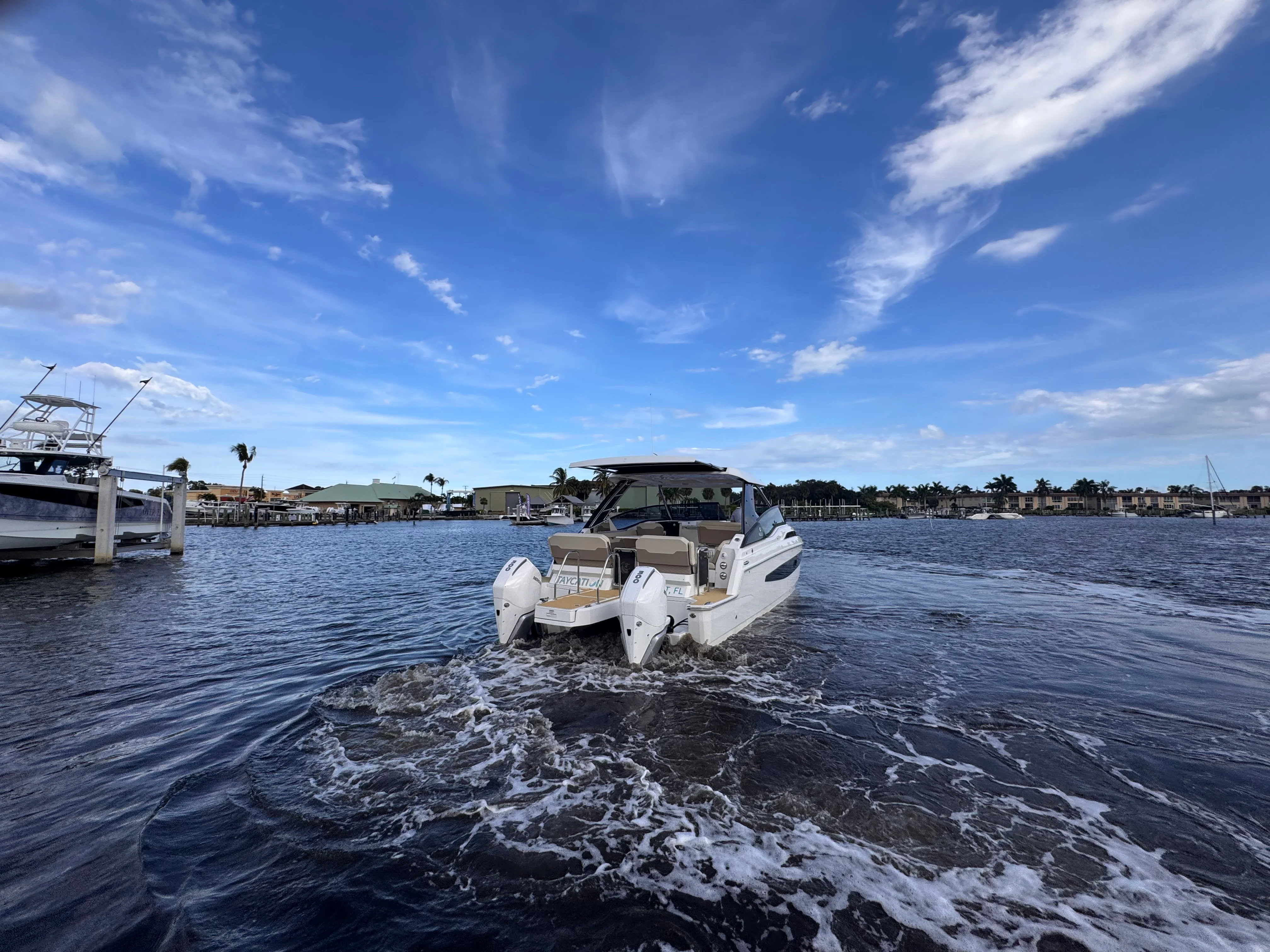 2023 Aquila 32 SPORT Image Thumbnail #9