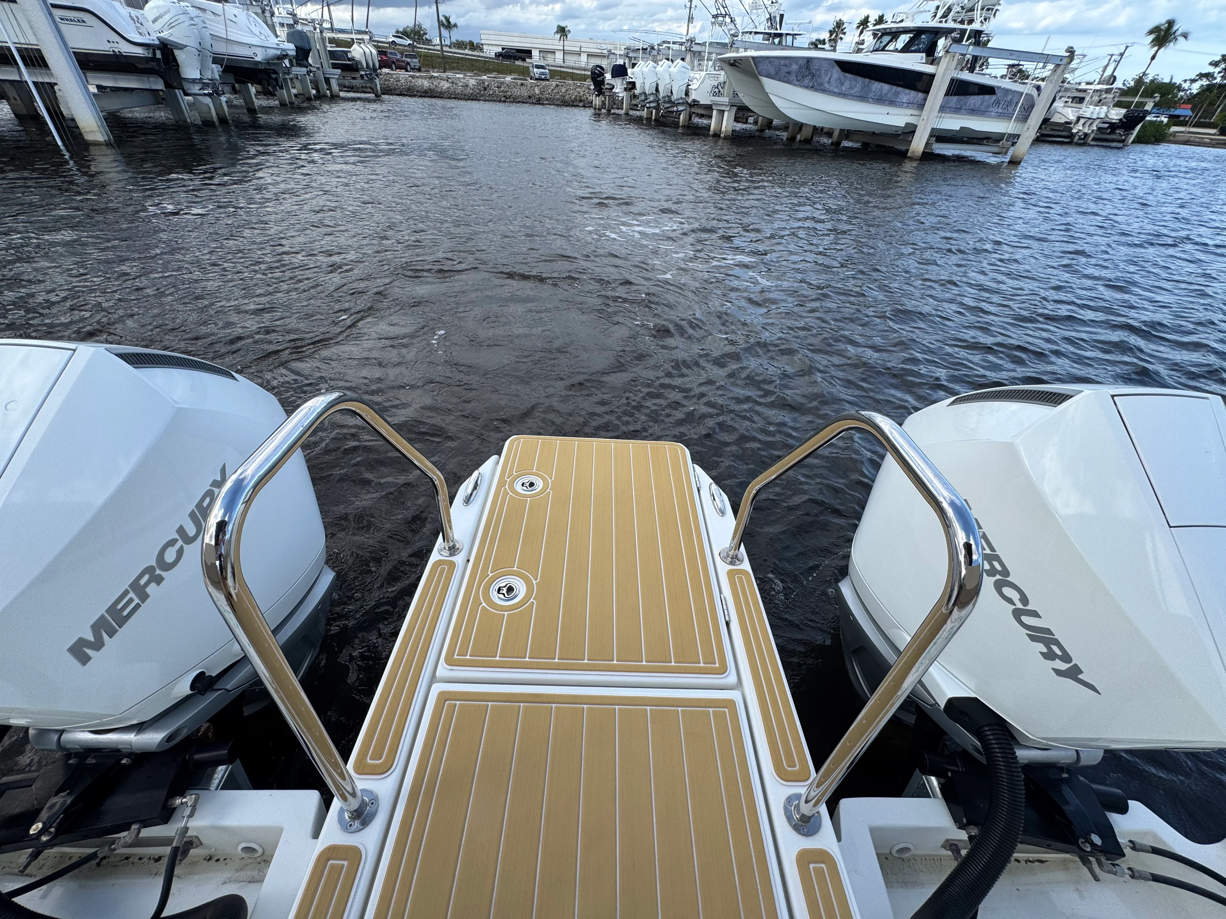 2023 Aquila 32 SPORT Image Thumbnail #14