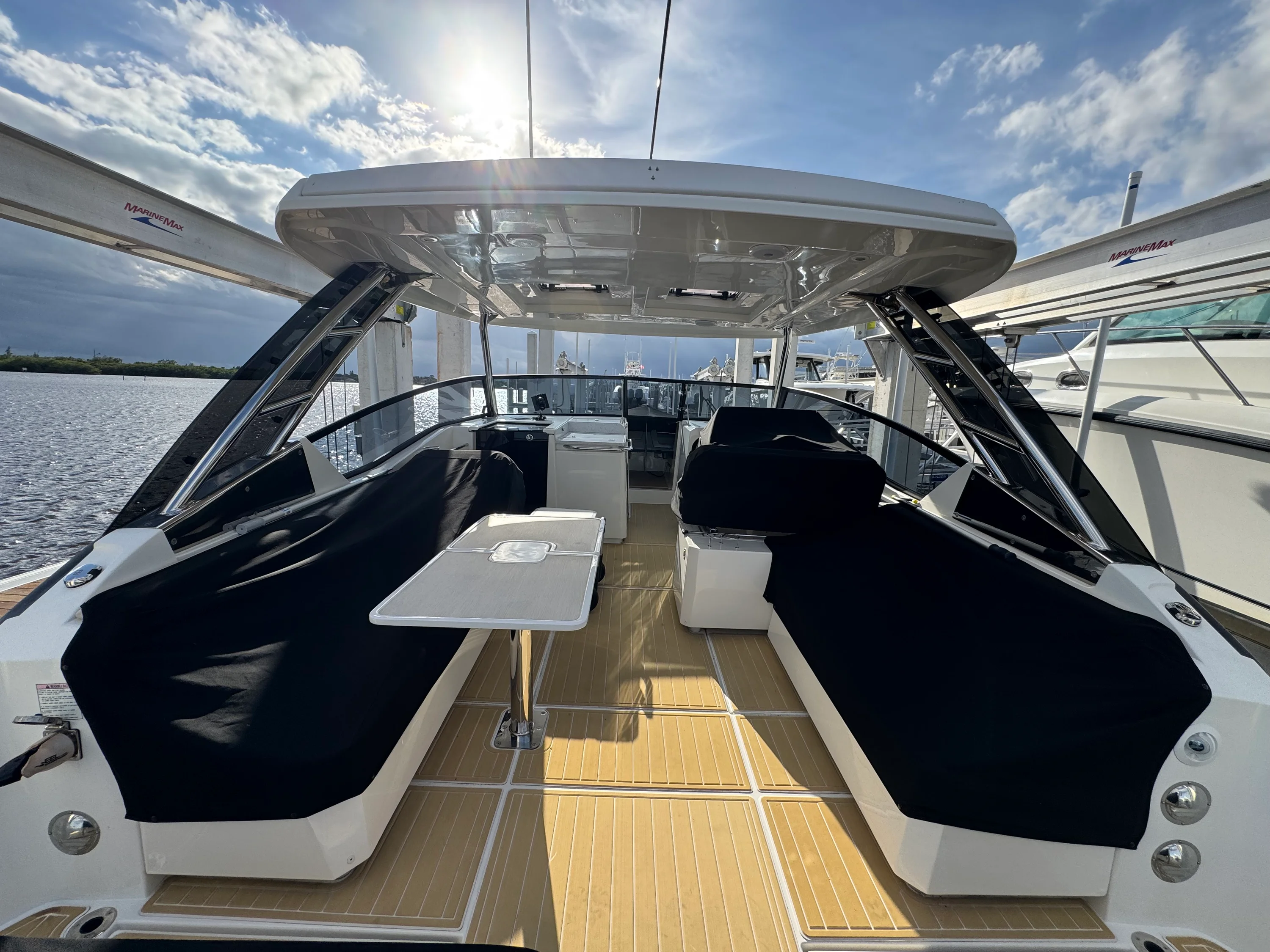 2023 Aquila 32 SPORT Image Thumbnail #43