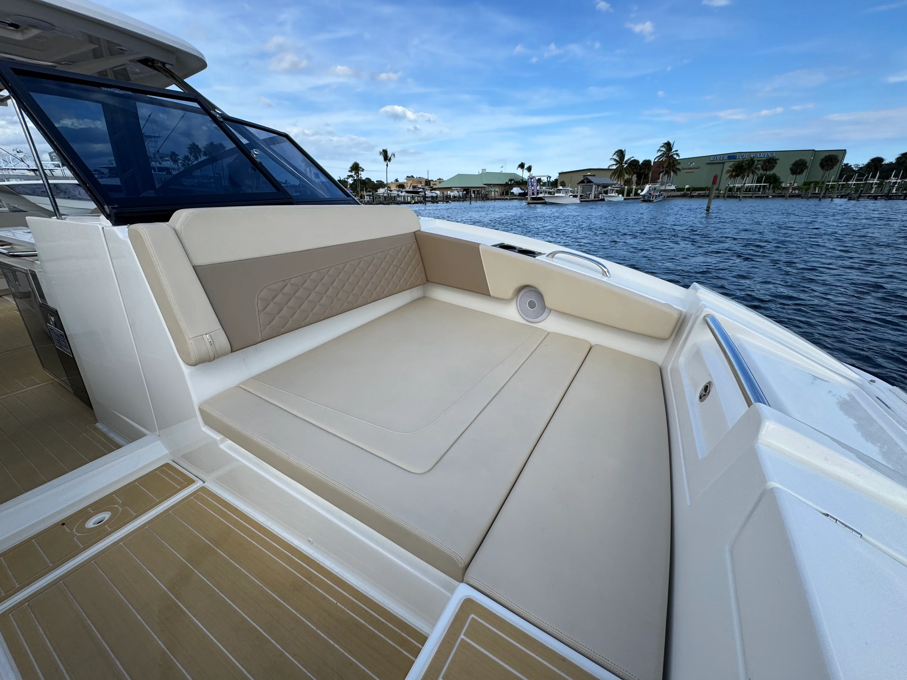 2023 Aquila 32 SPORT Image Thumbnail #38