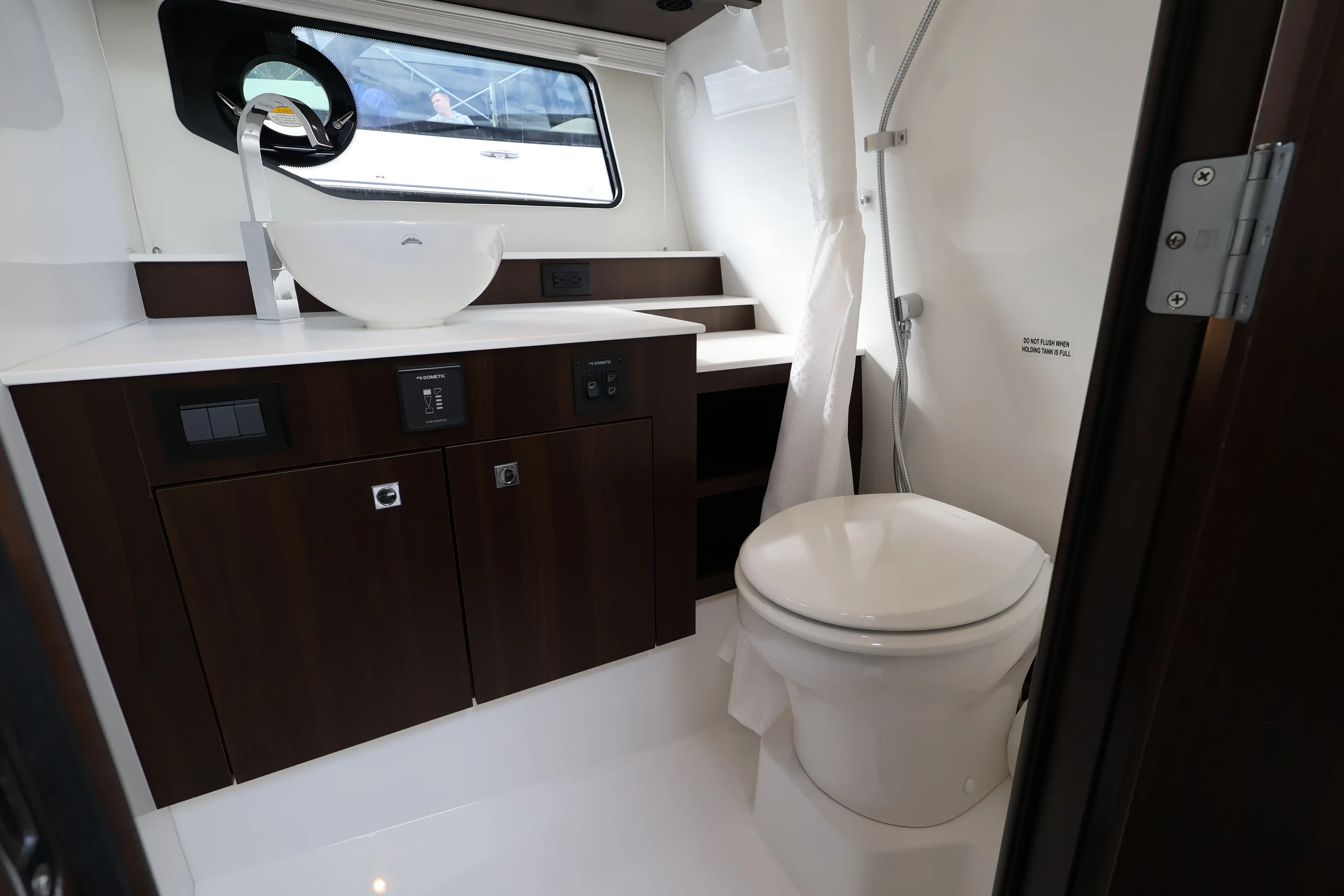 2026 Cruisers Yachts 42 GLS Outboard Image Thumbnail #37