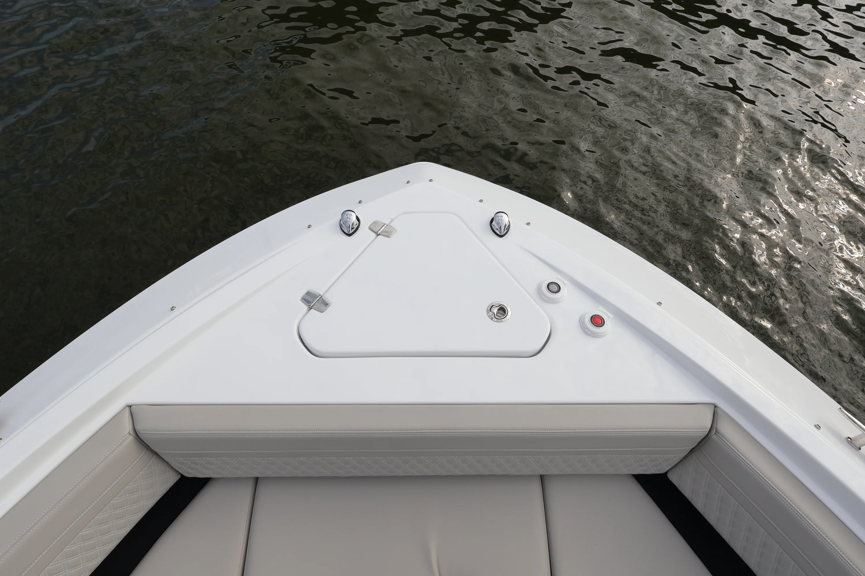 2026 Cruisers Yachts 42 GLS Outboard Image Thumbnail #46