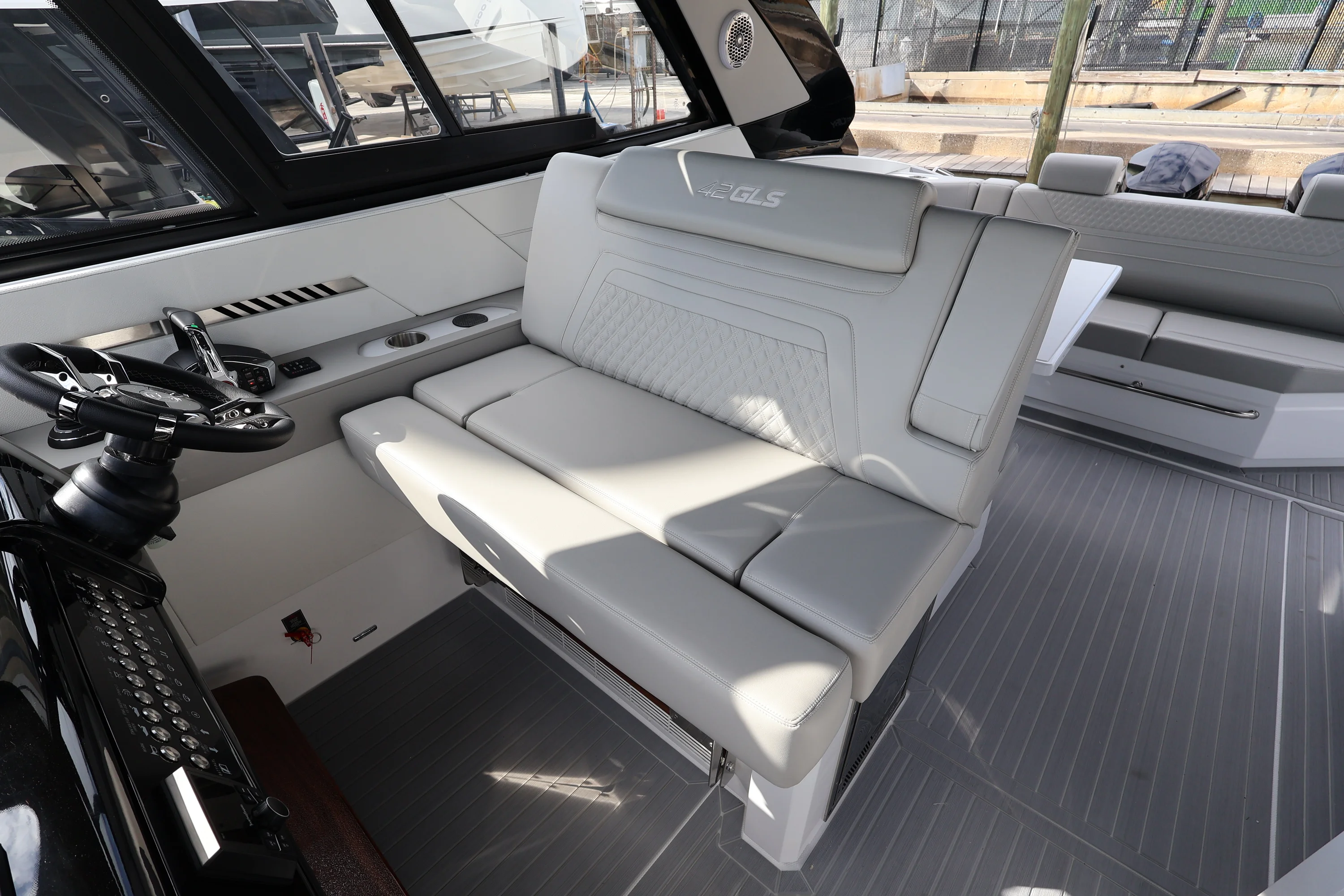 2026 Cruisers Yachts 42 GLS Outboard Image Thumbnail #22