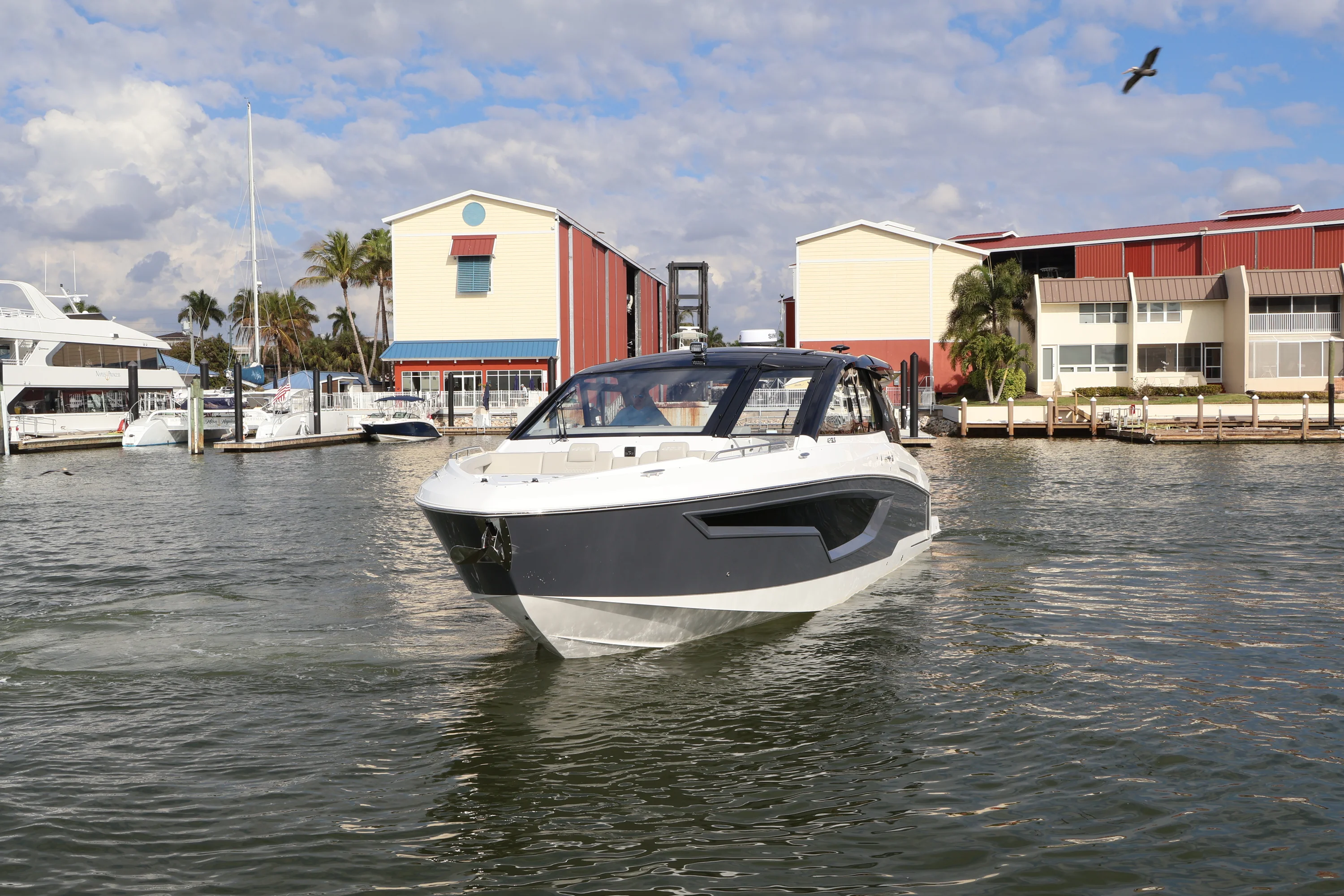 2026 Cruisers Yachts 42 GLS Outboard Image Thumbnail #3