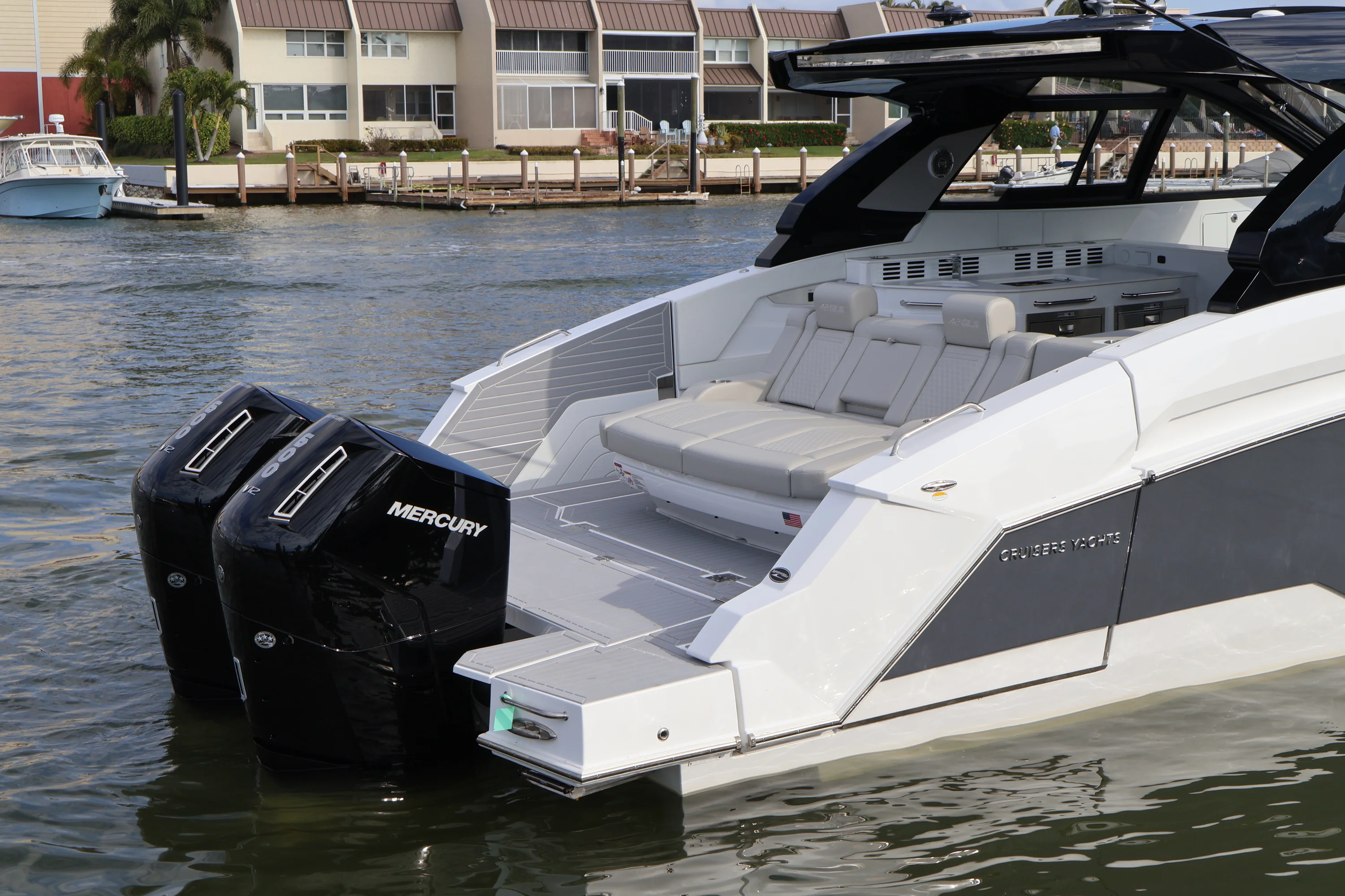 2026 Cruisers Yachts 42 GLS Outboard Image Thumbnail #7