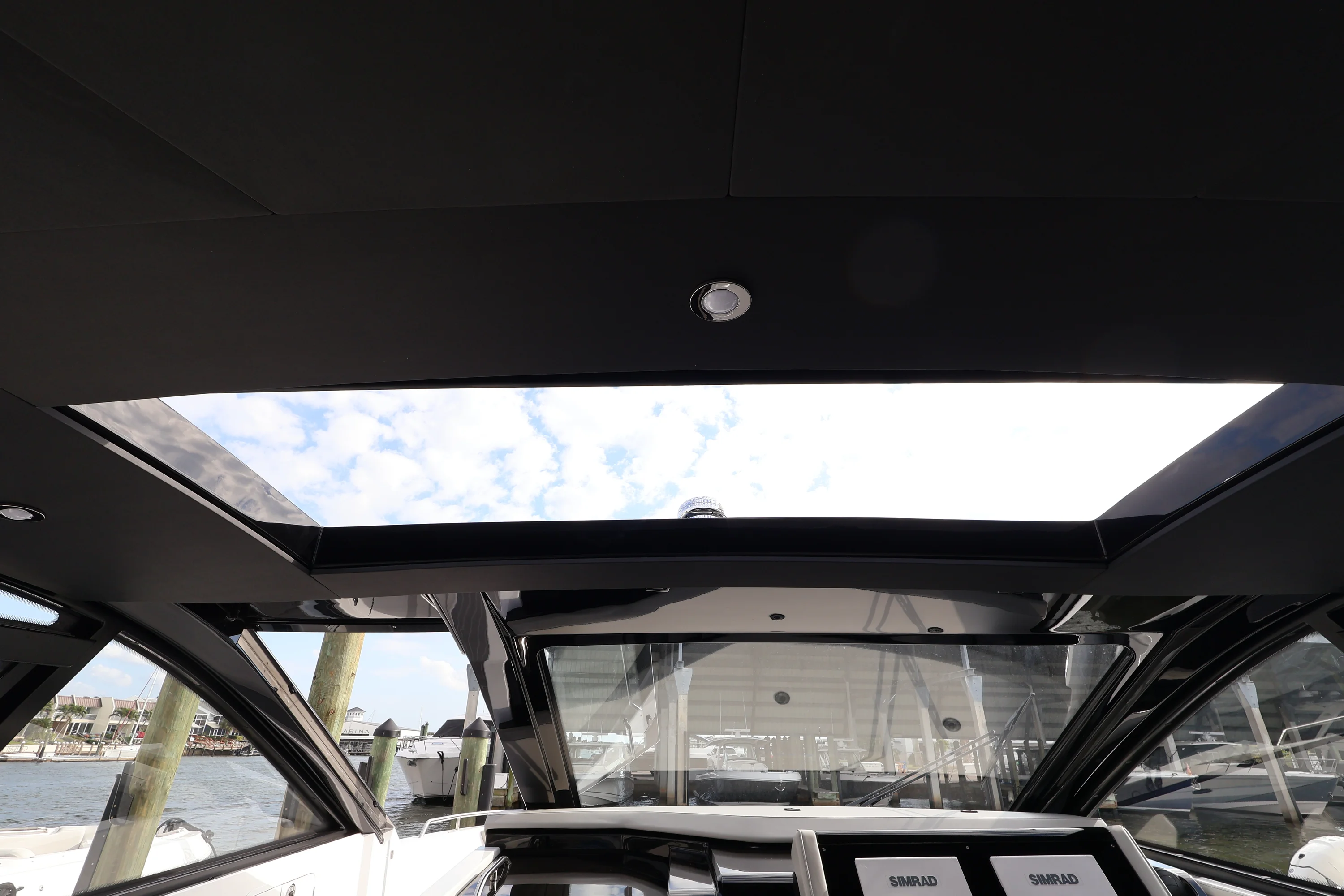 2026 Cruisers Yachts 42 GLS Outboard Image Thumbnail #50