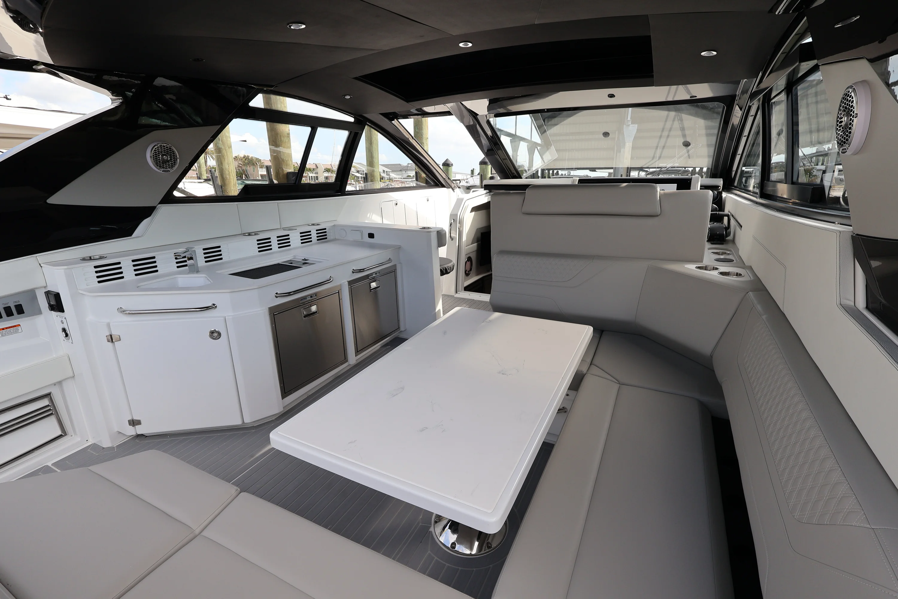 2026 Cruisers Yachts 42 GLS Outboard Image Thumbnail #13