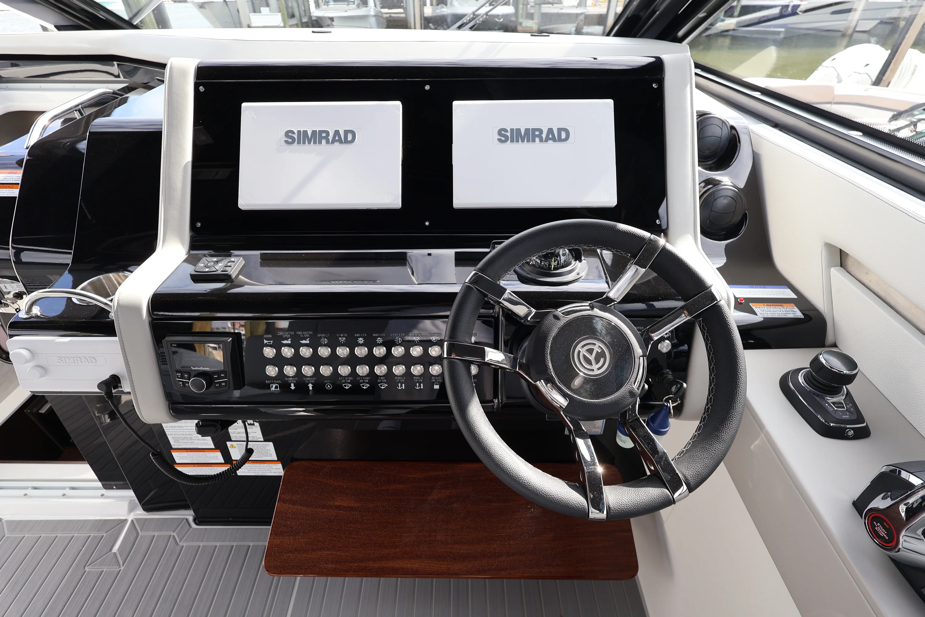 2026 Cruisers Yachts 42 GLS Outboard Image Thumbnail #24