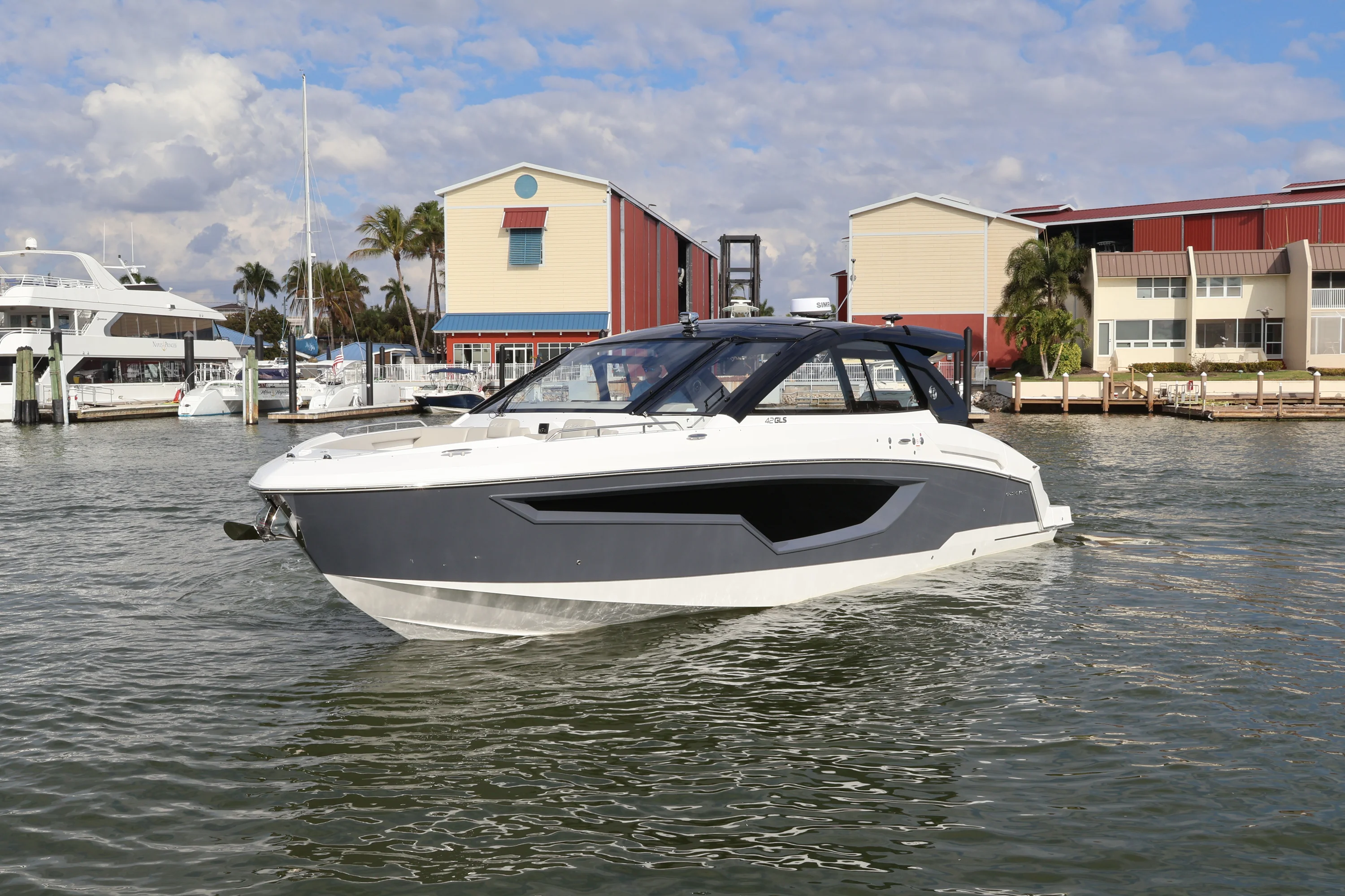 2026 Cruisers Yachts 42 GLS Outboard Image Thumbnail #2