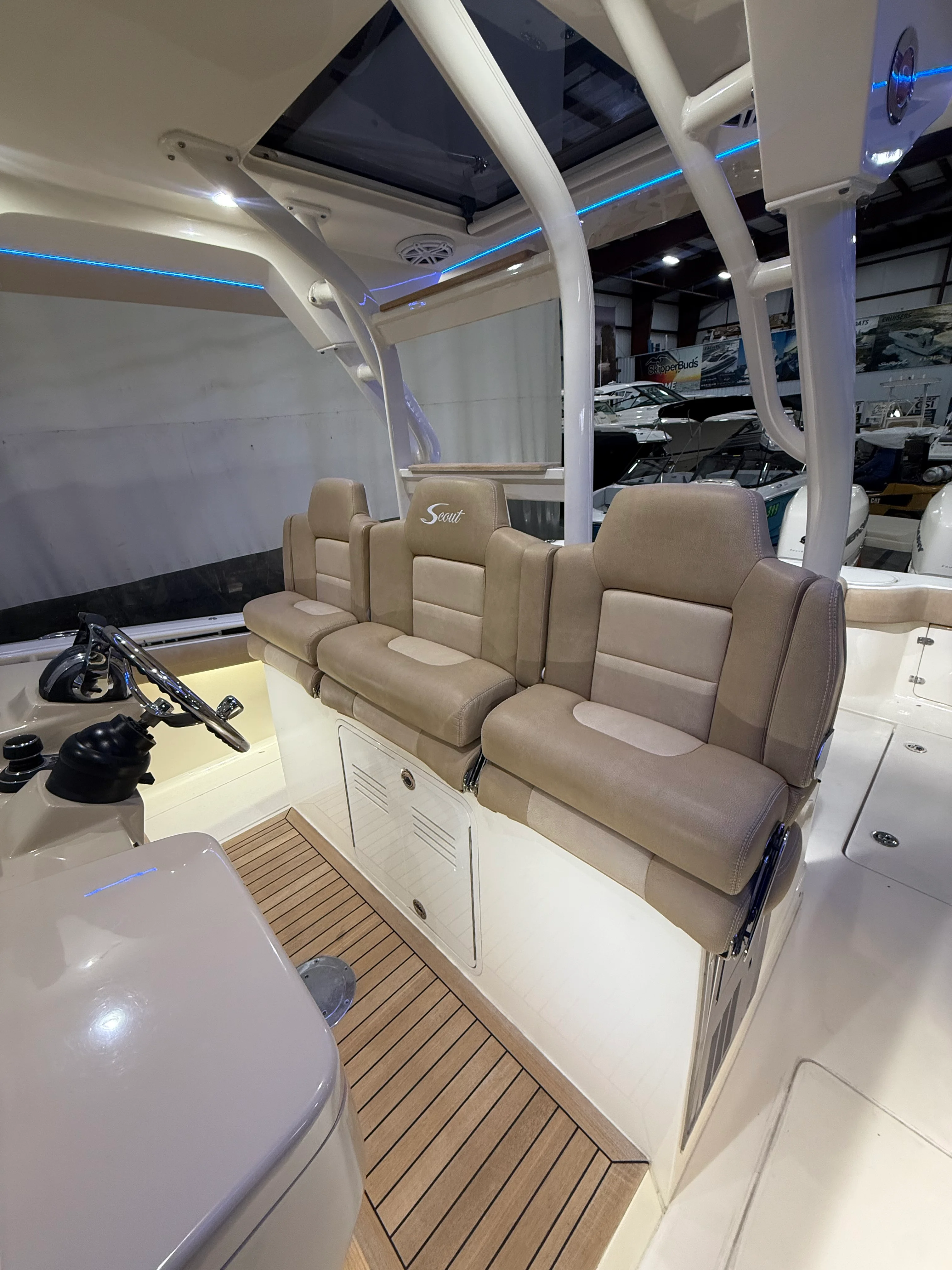 2018 Scout 380 LXF Image Thumbnail #8