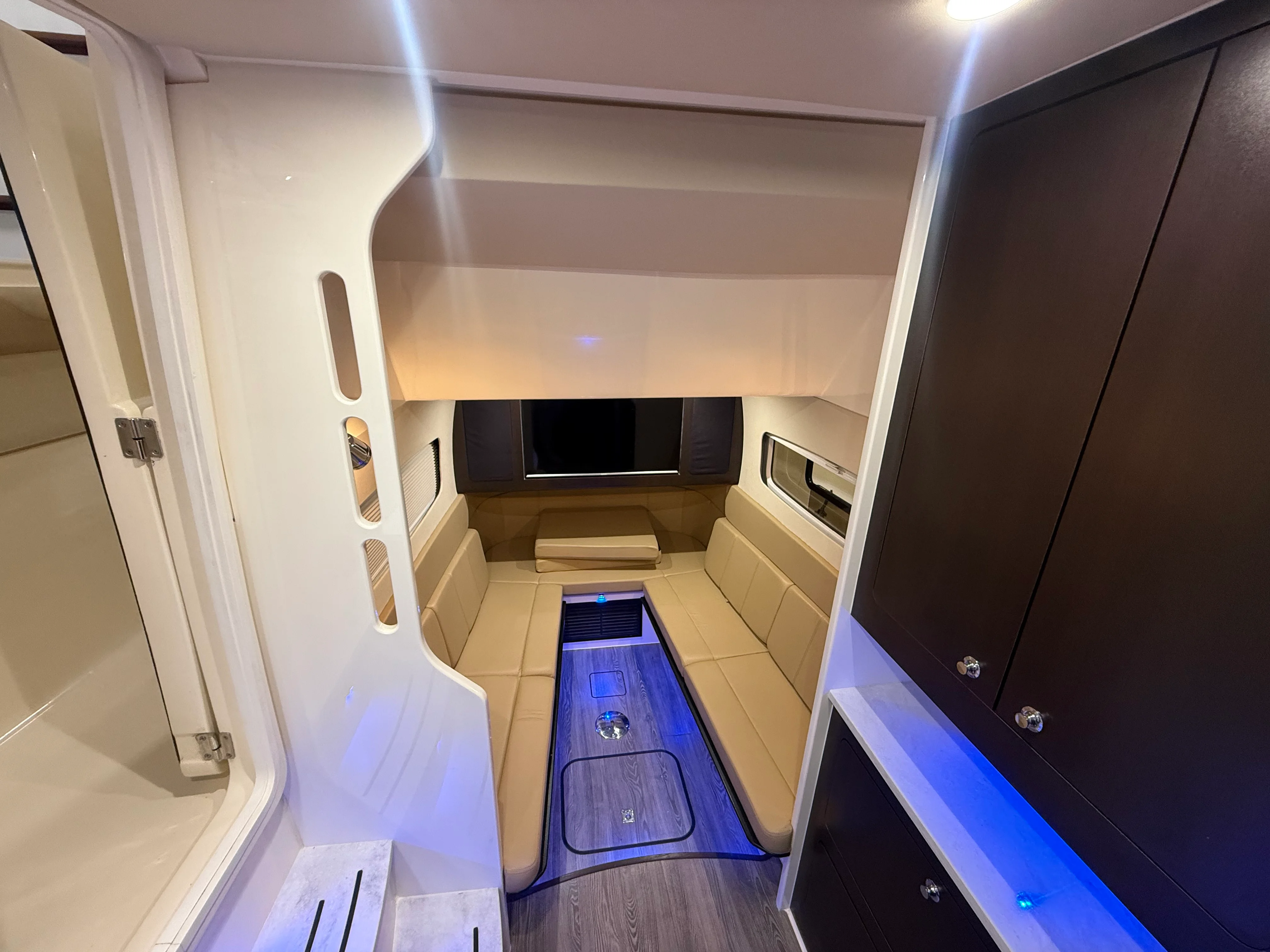 2018 Scout 380 LXF Image Thumbnail #17