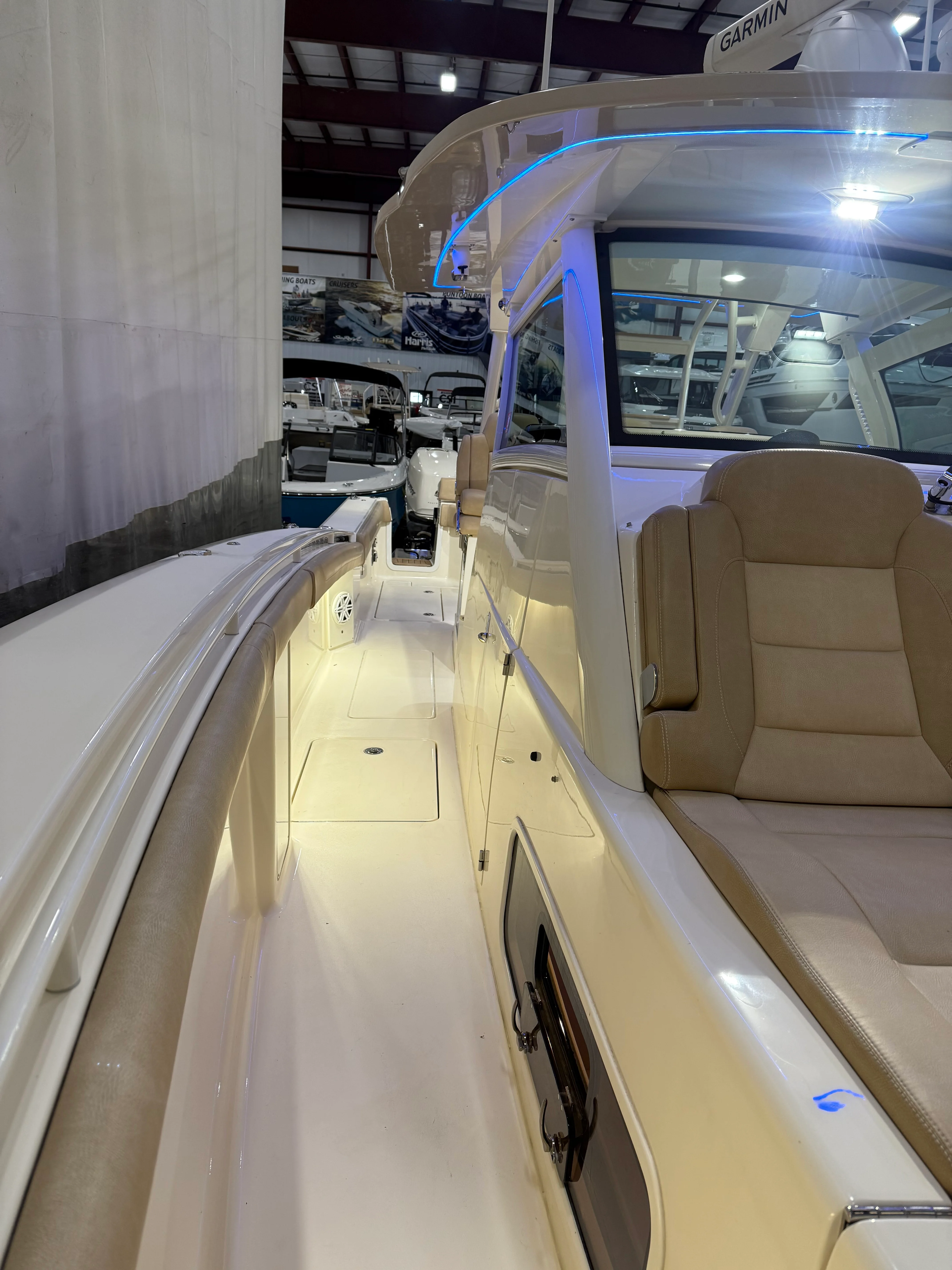 2018 Scout 380 LXF Image Thumbnail #14