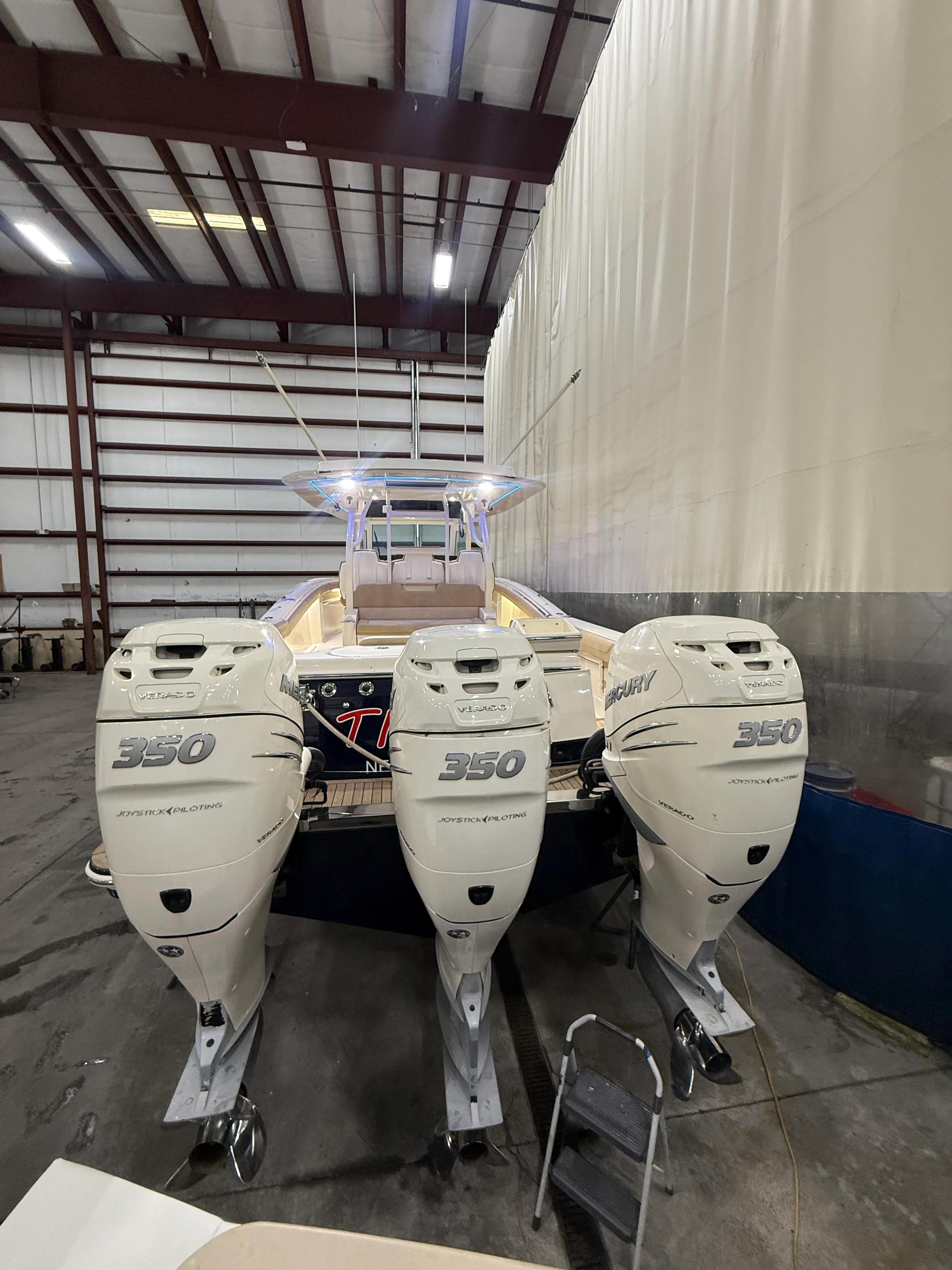 2018 Scout 380 LXF Image Thumbnail #3