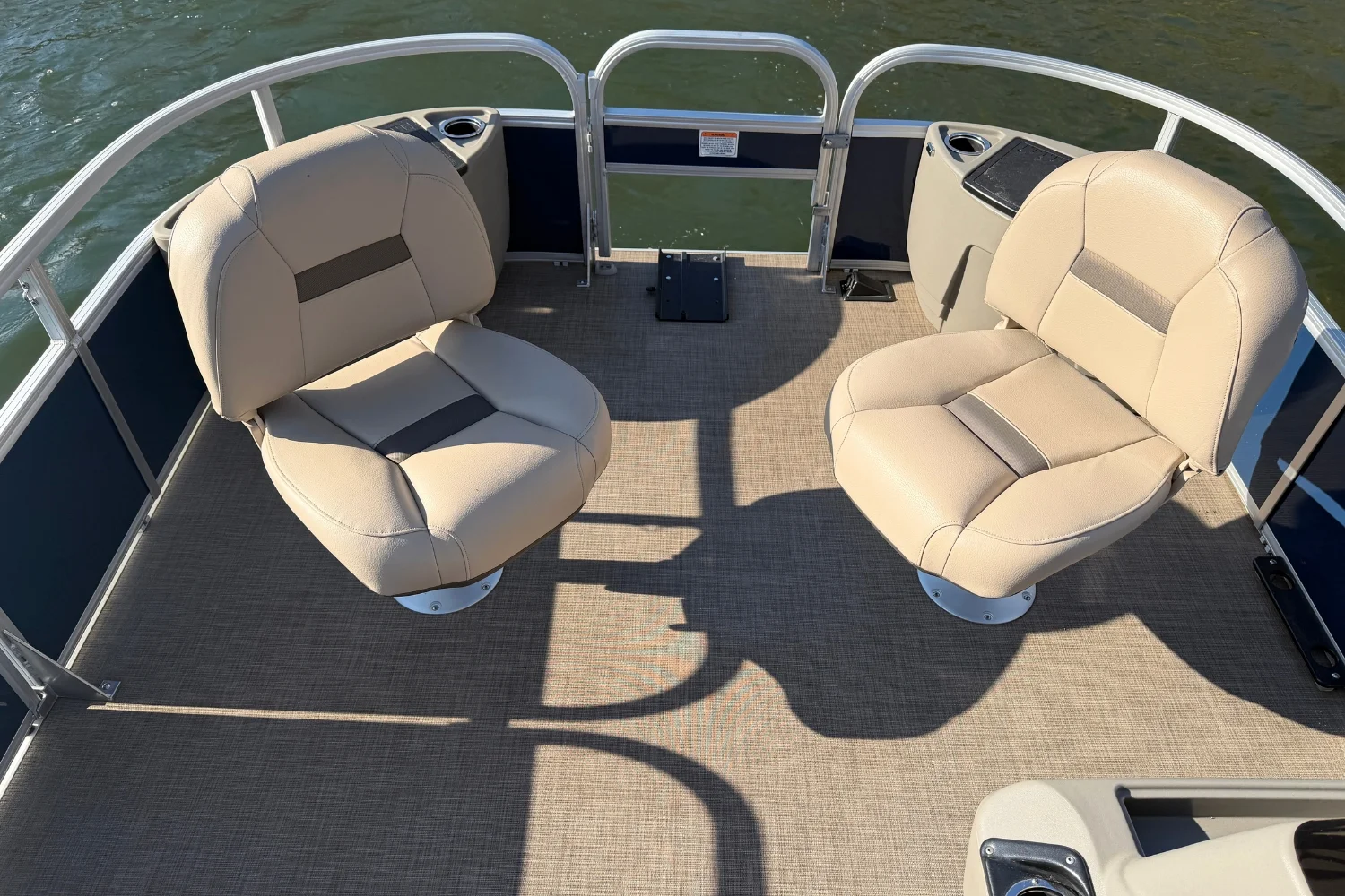 2023 Sun Tracker BB18 Image Thumbnail #25